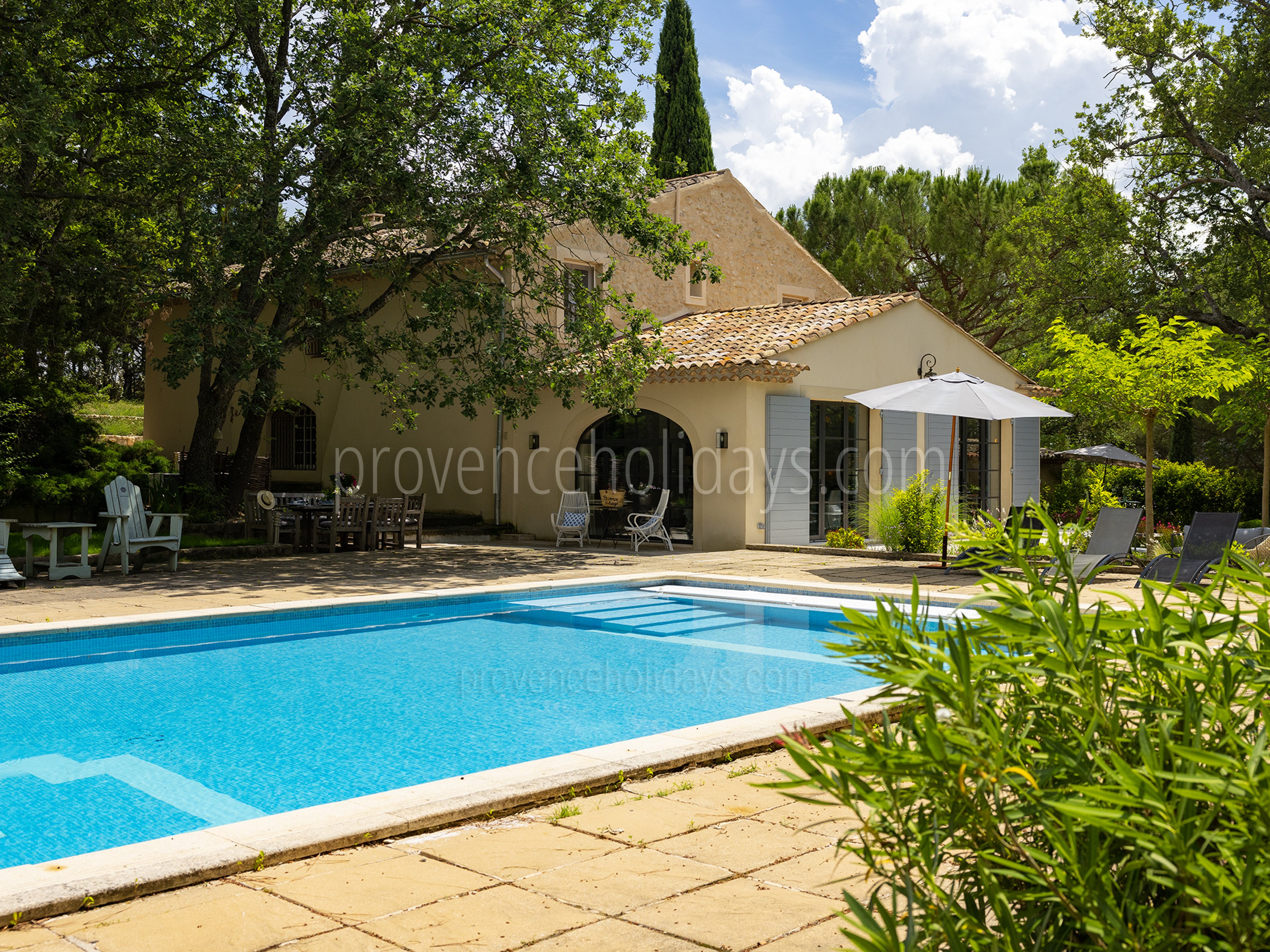33 - Le Mas d\'Ansouis: Villa: Pool