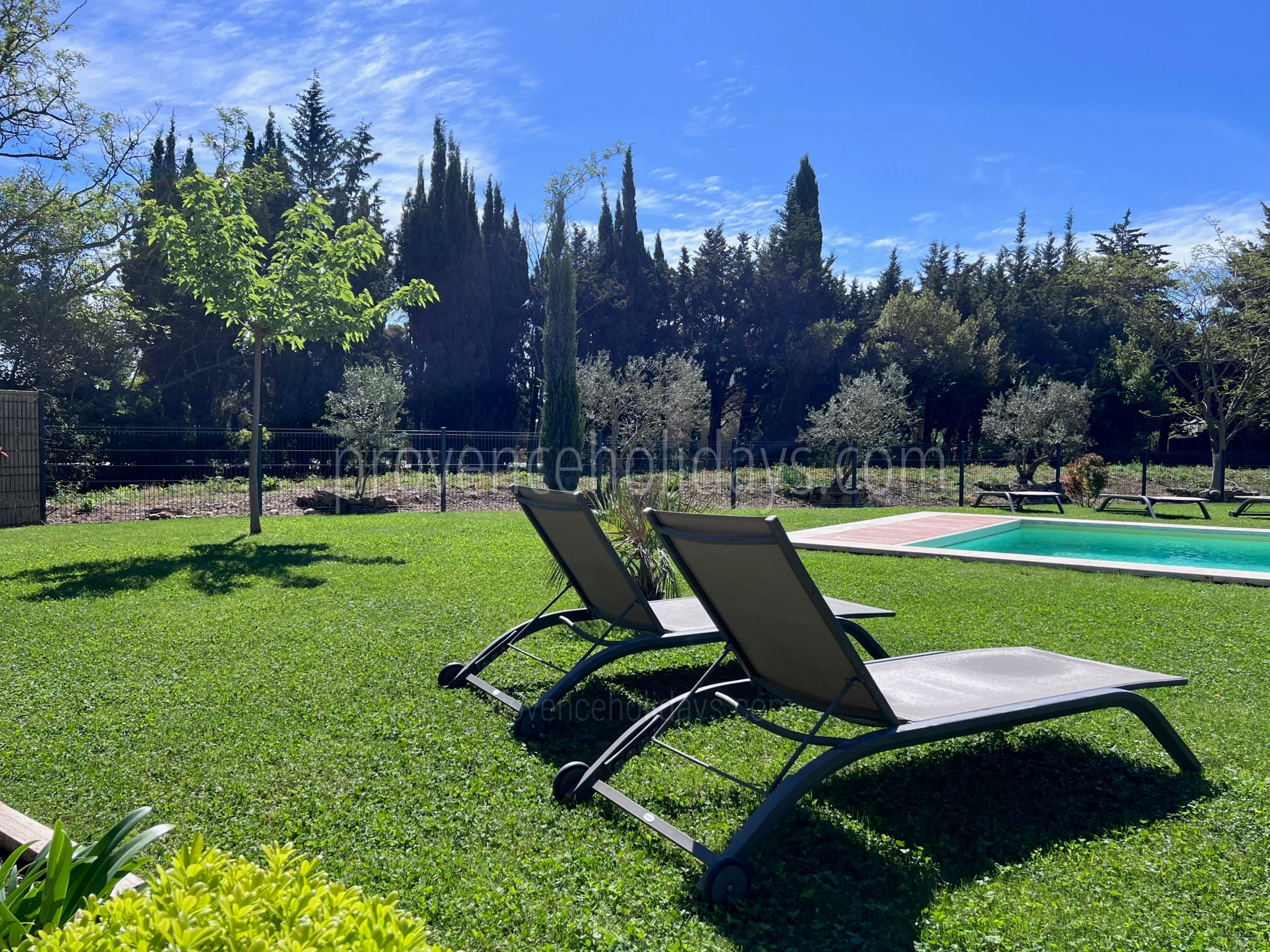31 - Mazet du Paradou: Villa: Pool