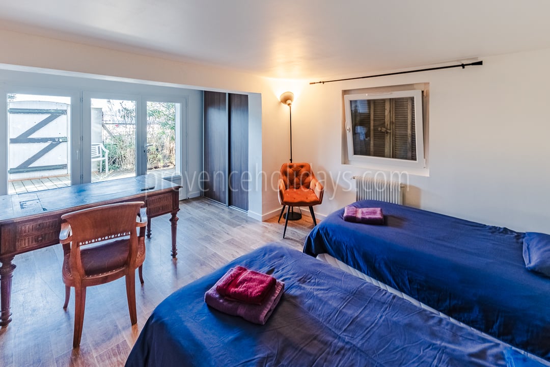 28 - Villa Les Pieds Dans L\'eau: Villa: Bedroom