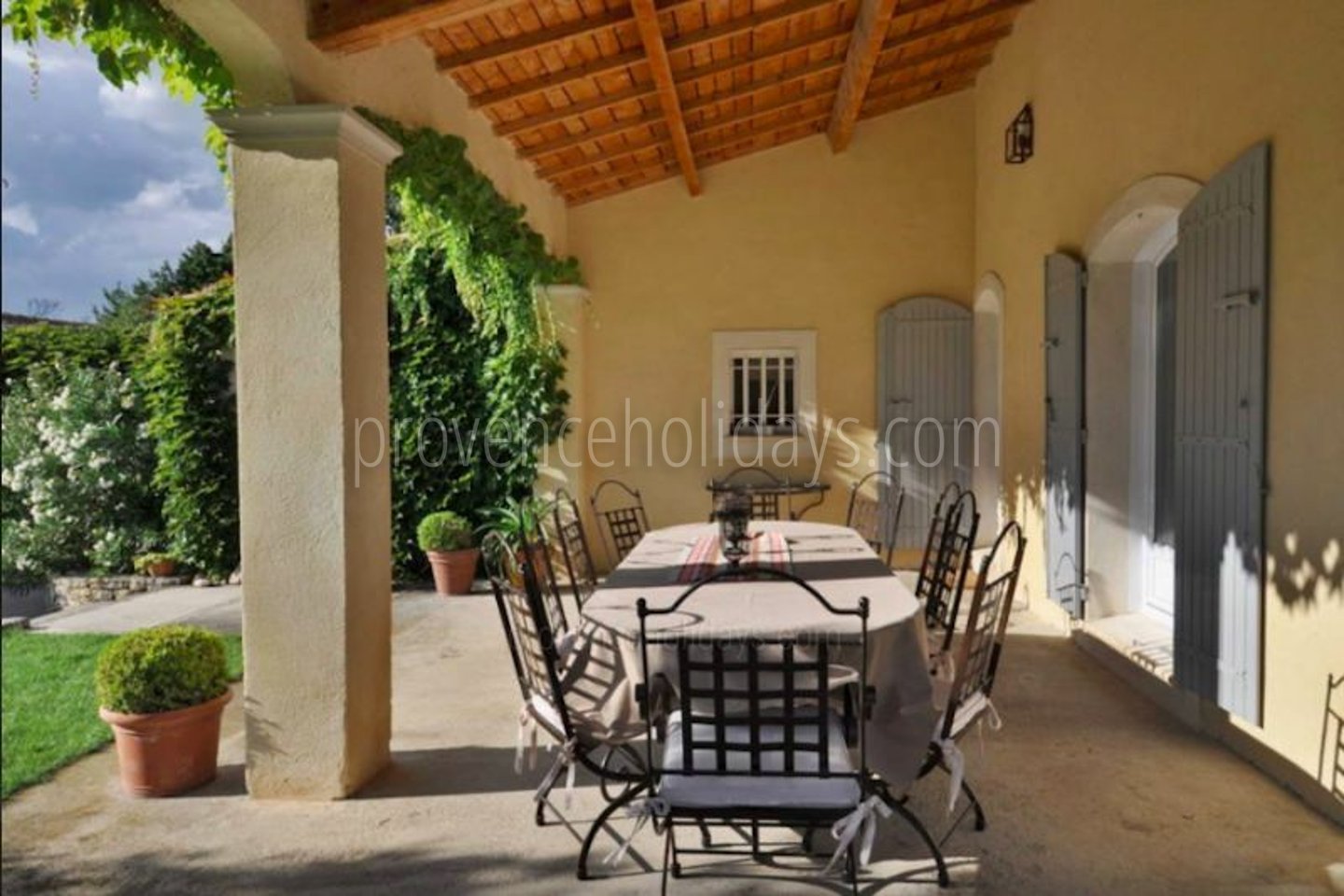 6 - Chez Sarah: Villa: Exterior