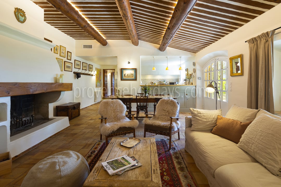 16 - Chez Cécile: Villa: Interior