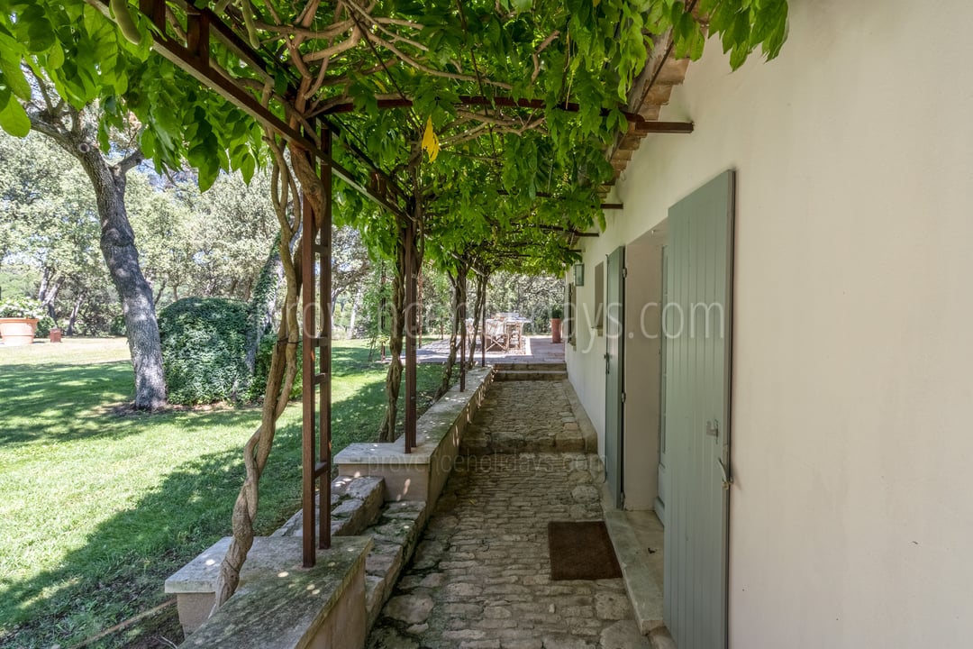 17 - Mas en Campagne: Villa: Exterior