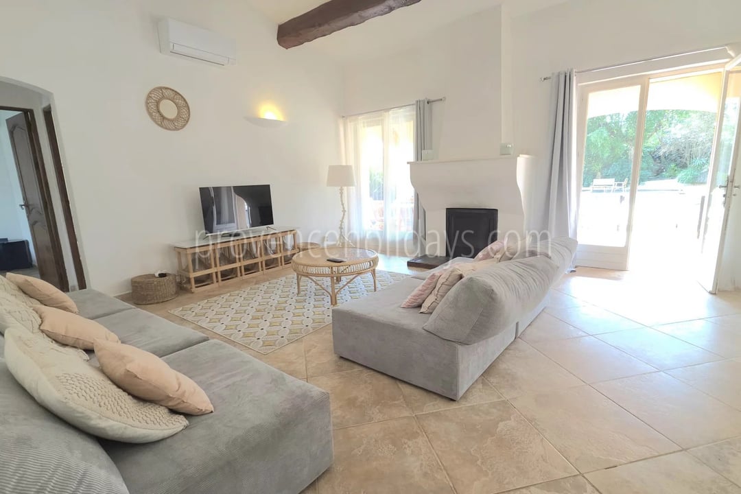 3 - Ruhiges Haus in Gassin: Villa: Interior