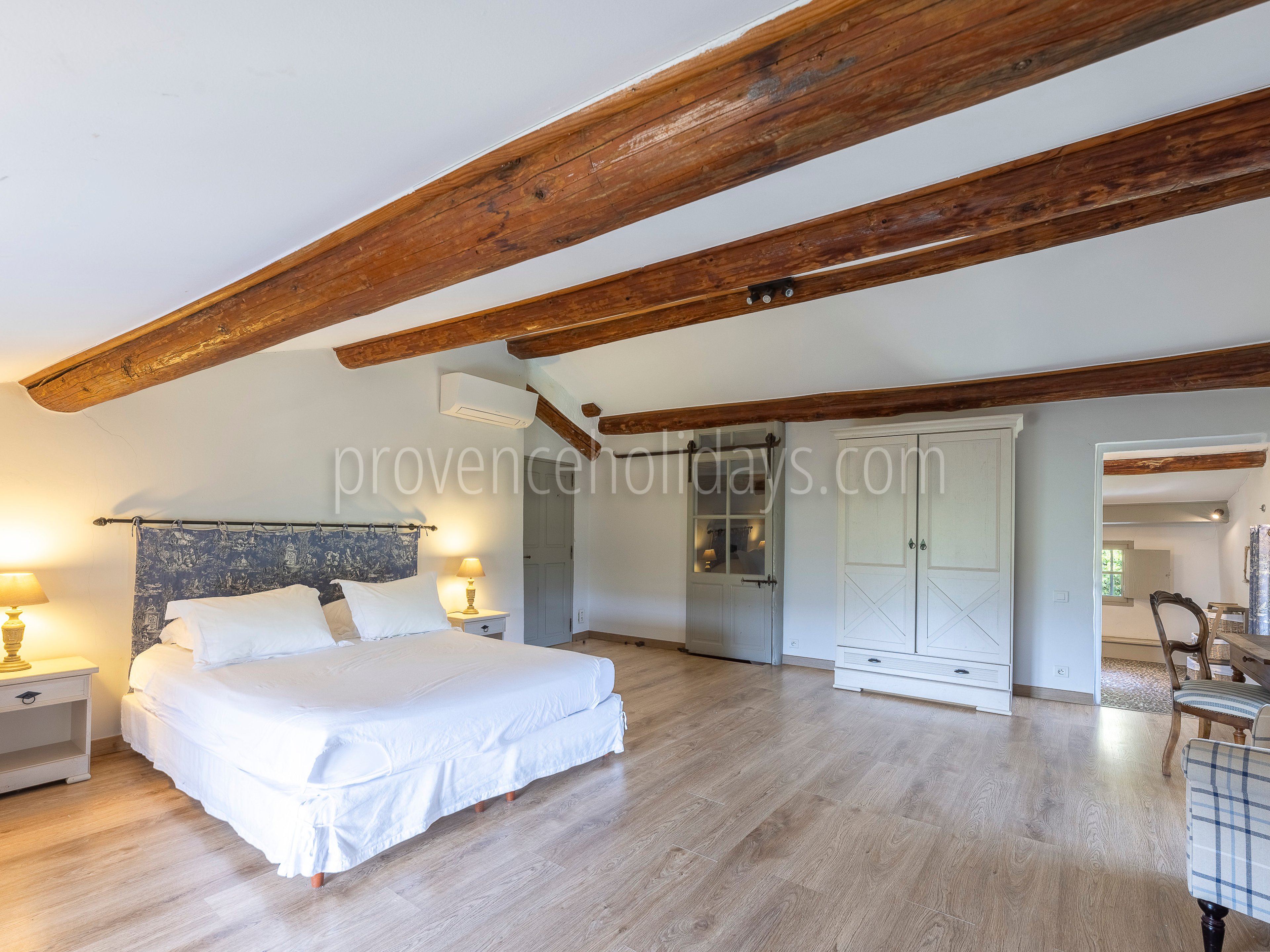 21 - La Grande Bastide d\'Ocre: Villa: Bedroom 4