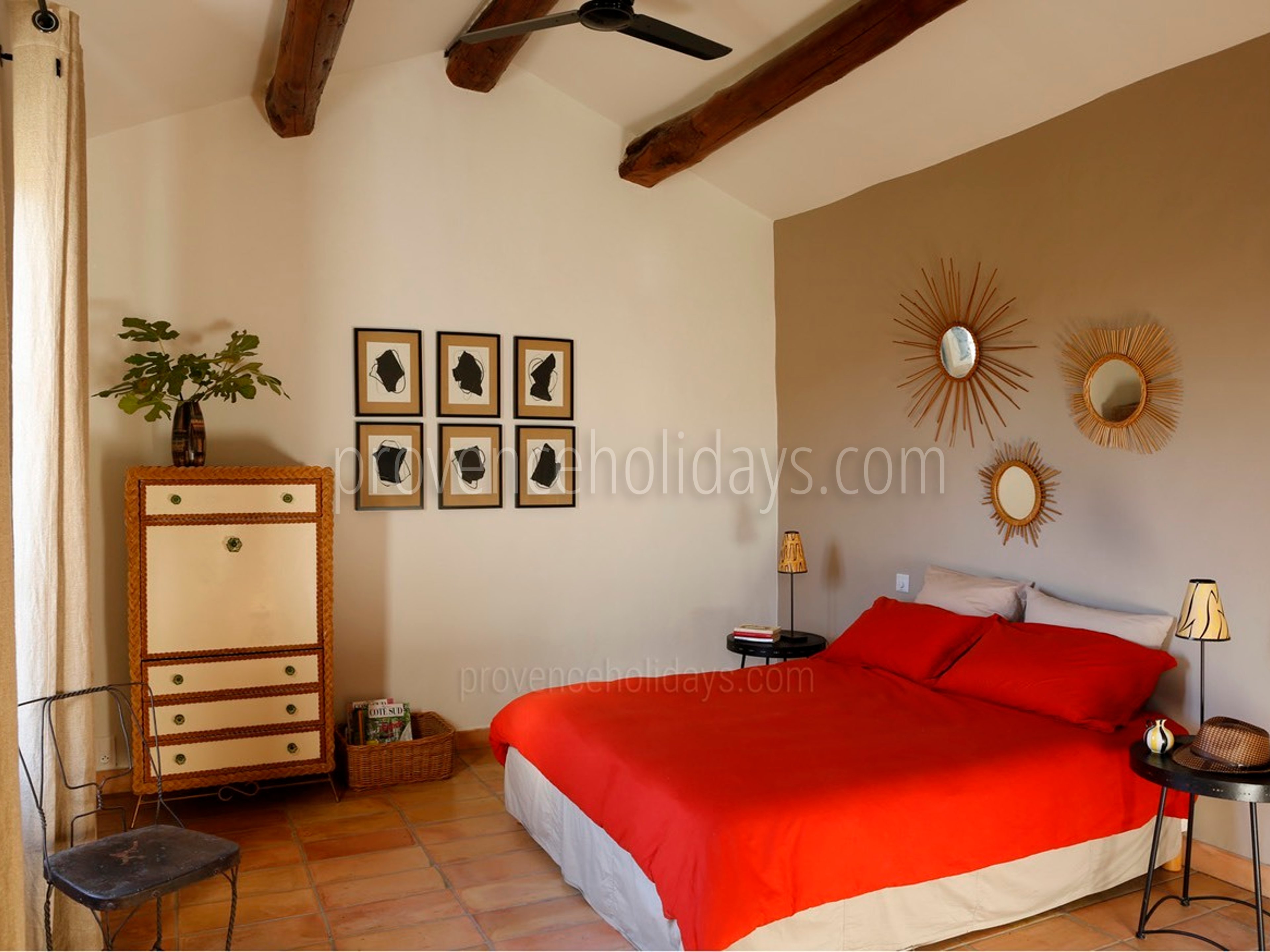 4 - Mas de Charla: Villa: Bedroom
