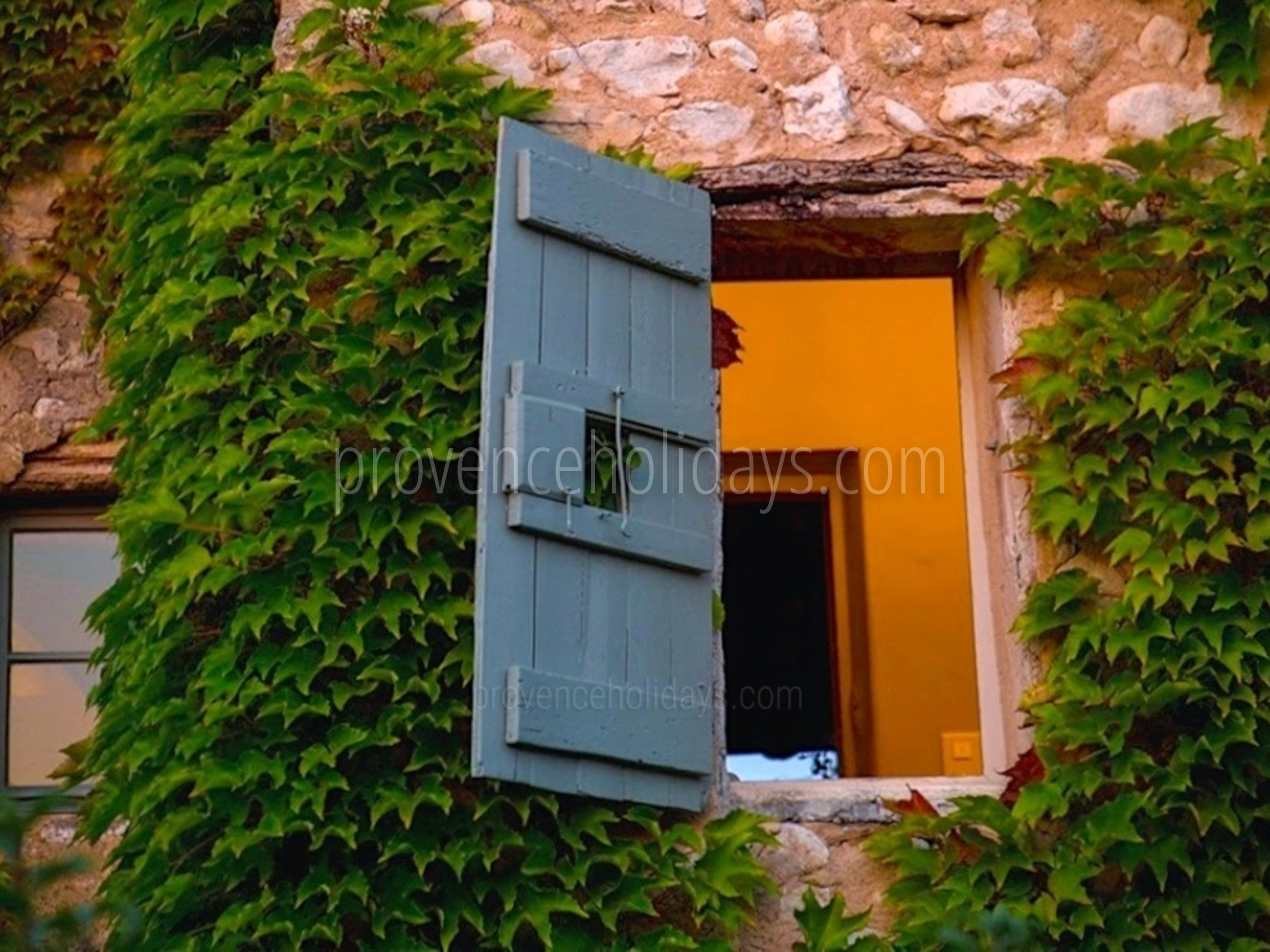50 - Mas des Lavandes: Villa: Exterior