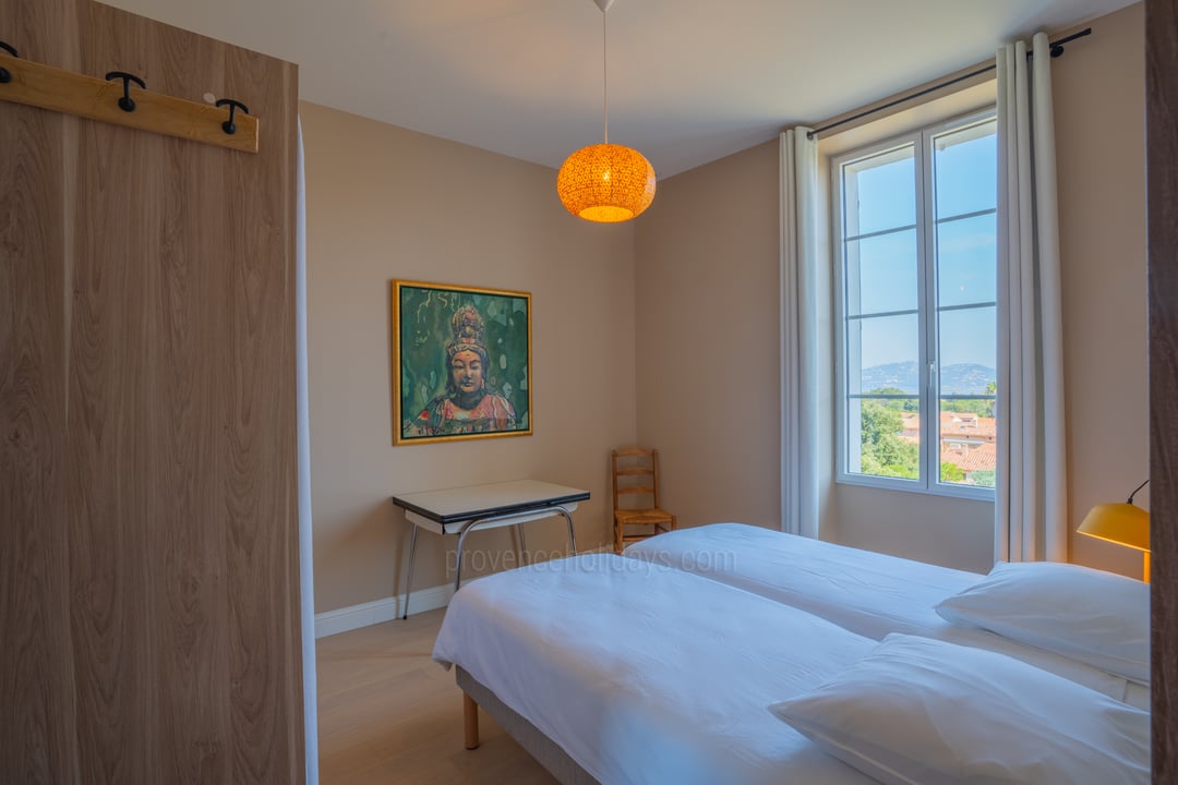 23 - Bastidon: Villa: Bedroom