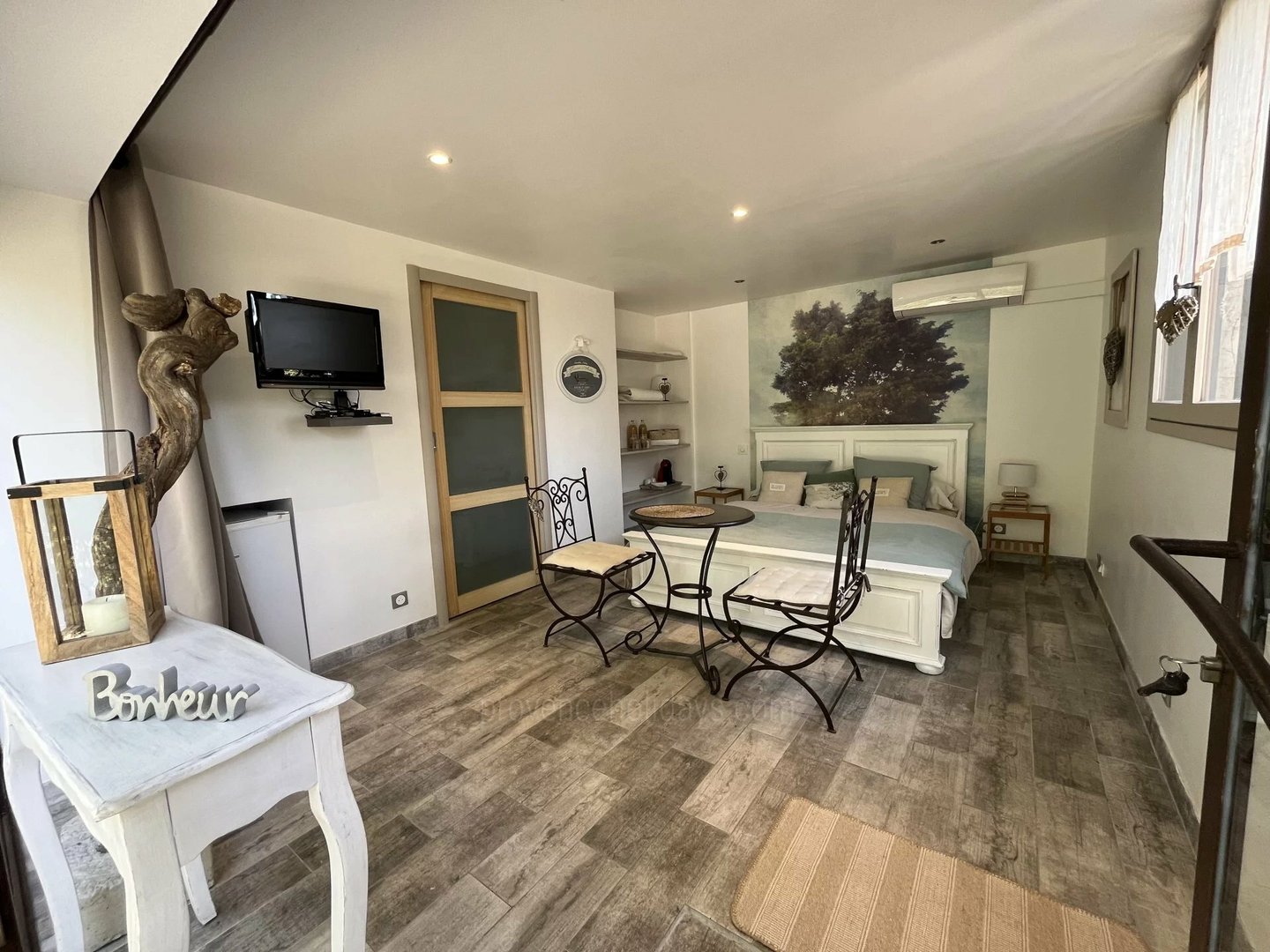 12 - Mas des Courses: Villa: Interior