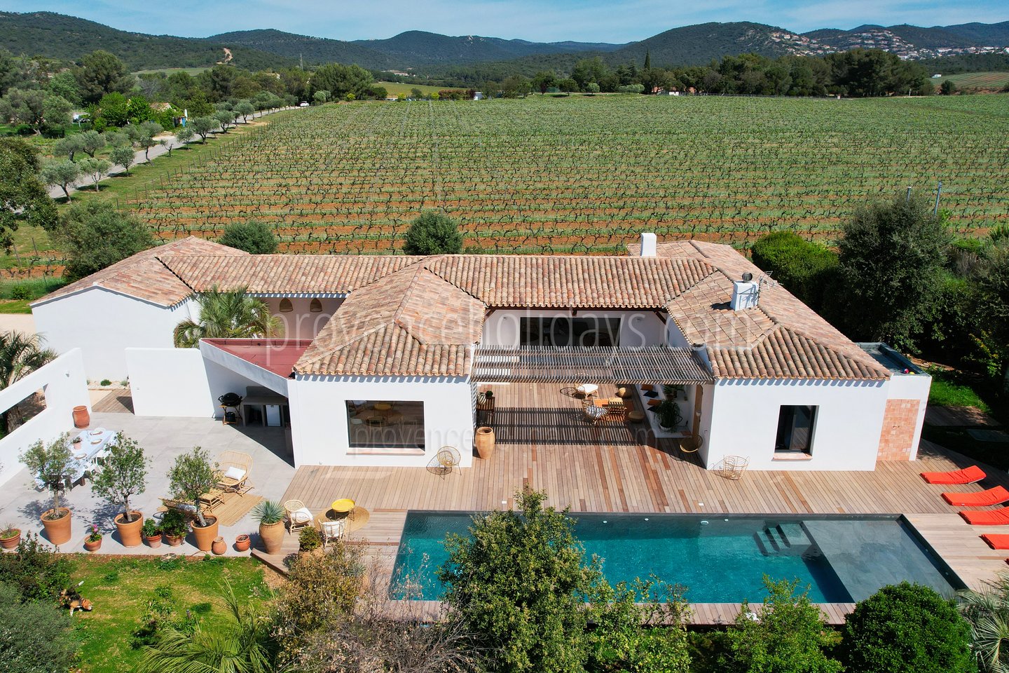 19 - Villa Solea: Villa: Exterior
