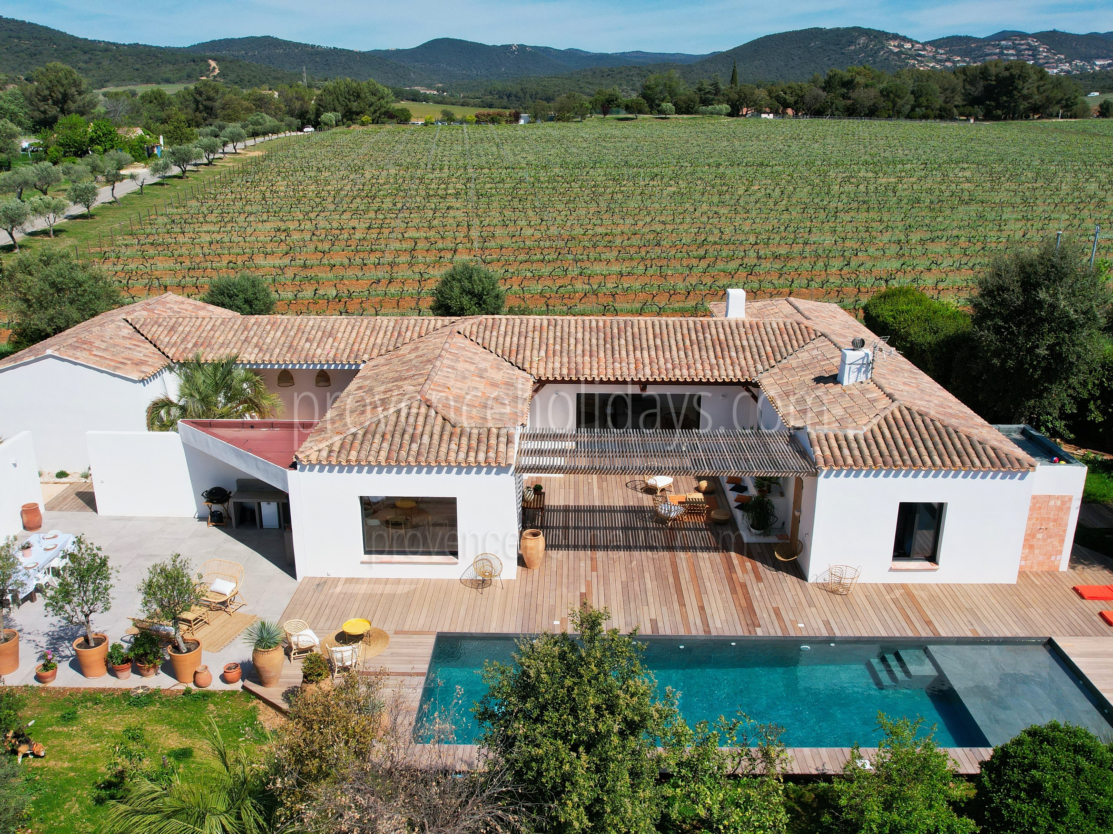 19 - Villa Solea: Villa: Exterior