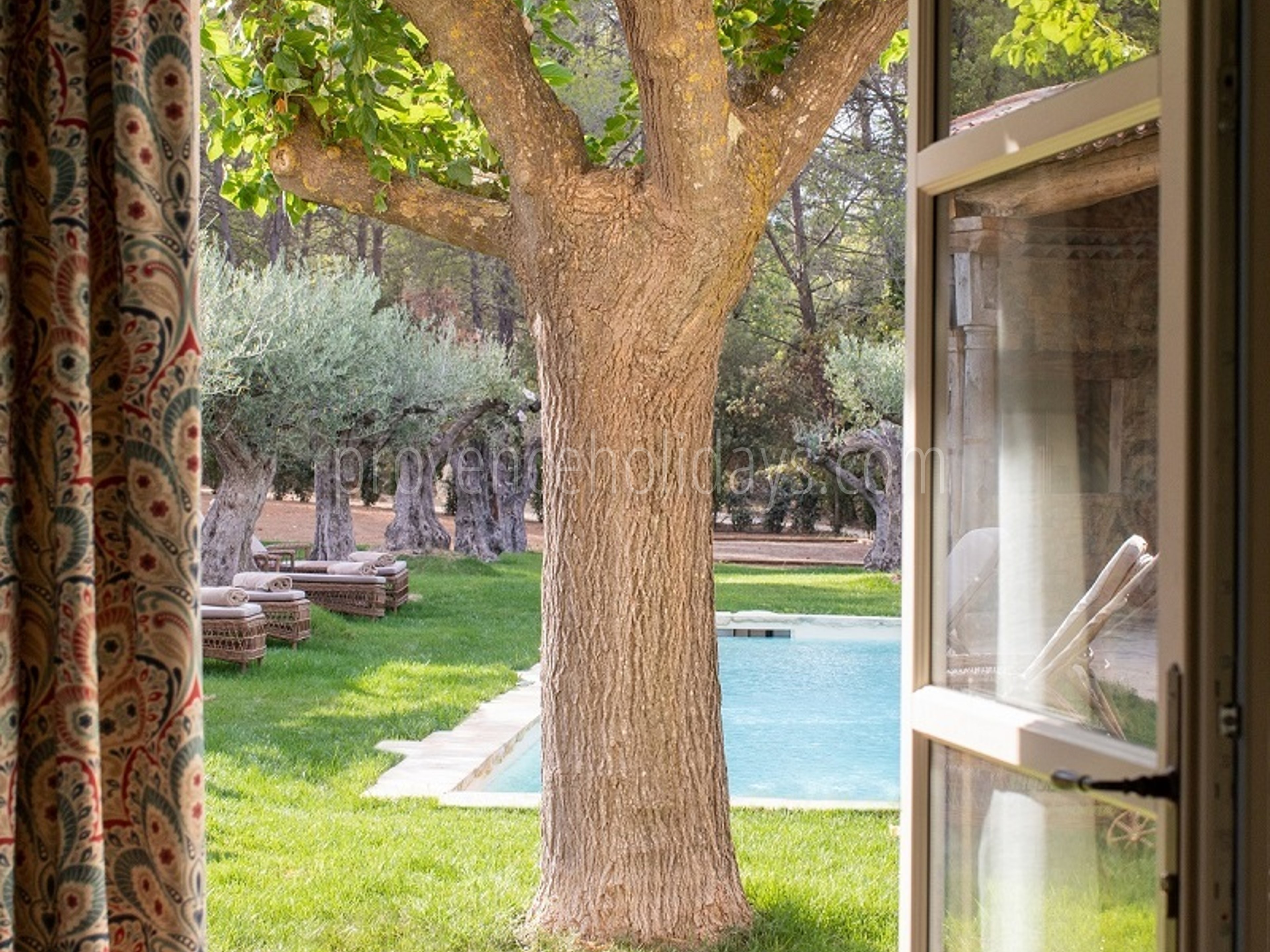 13 - Villa en Provence: Villa: Exterior