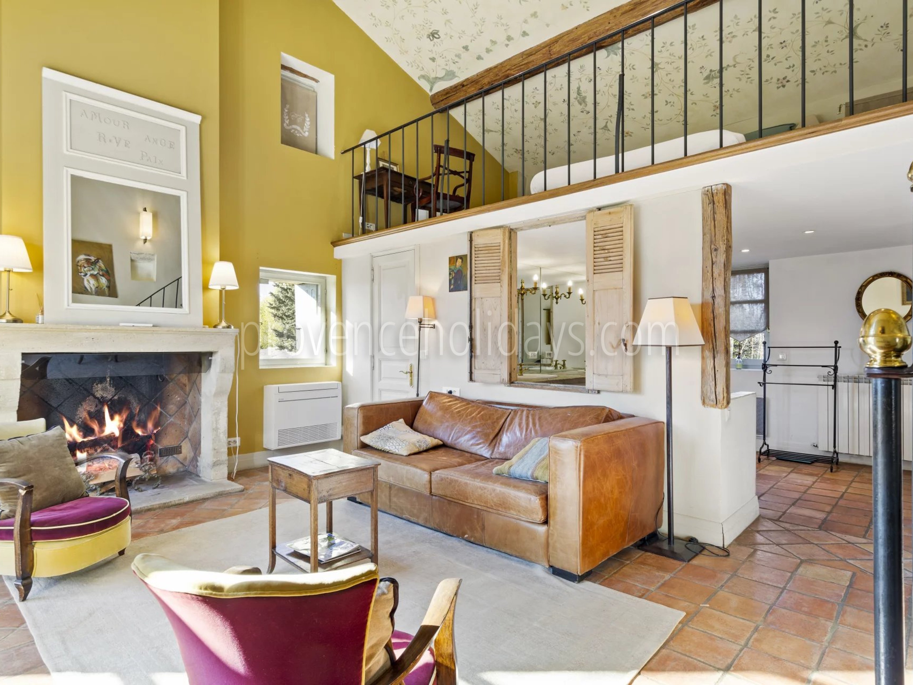 15 - Character mas in Gordes: Villa: Interior
