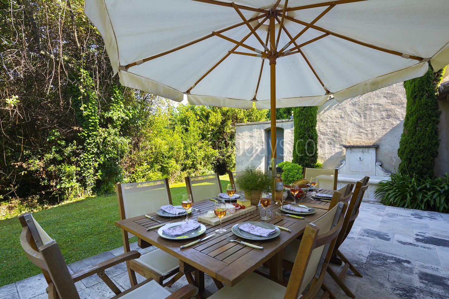 4 - Maison des Oliviers: Villa: Exterior