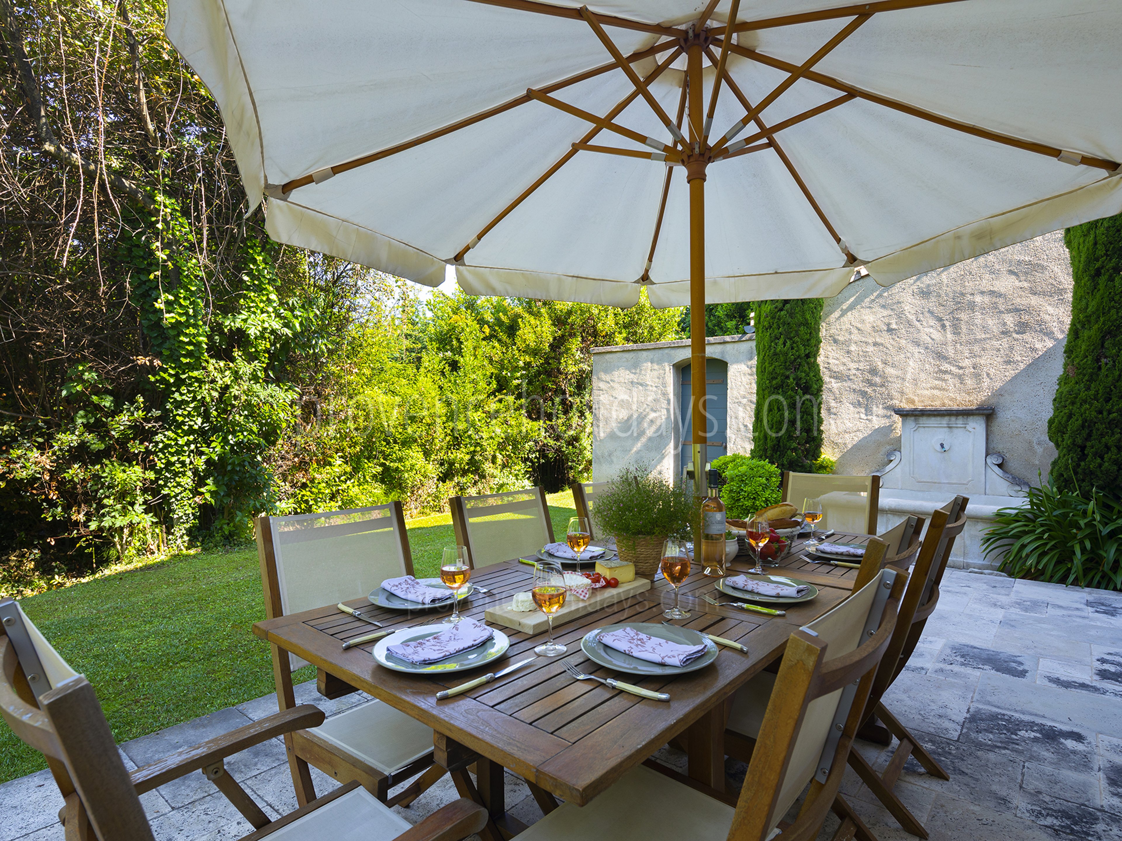 4 - Maison des Oliviers: Villa: Exterior