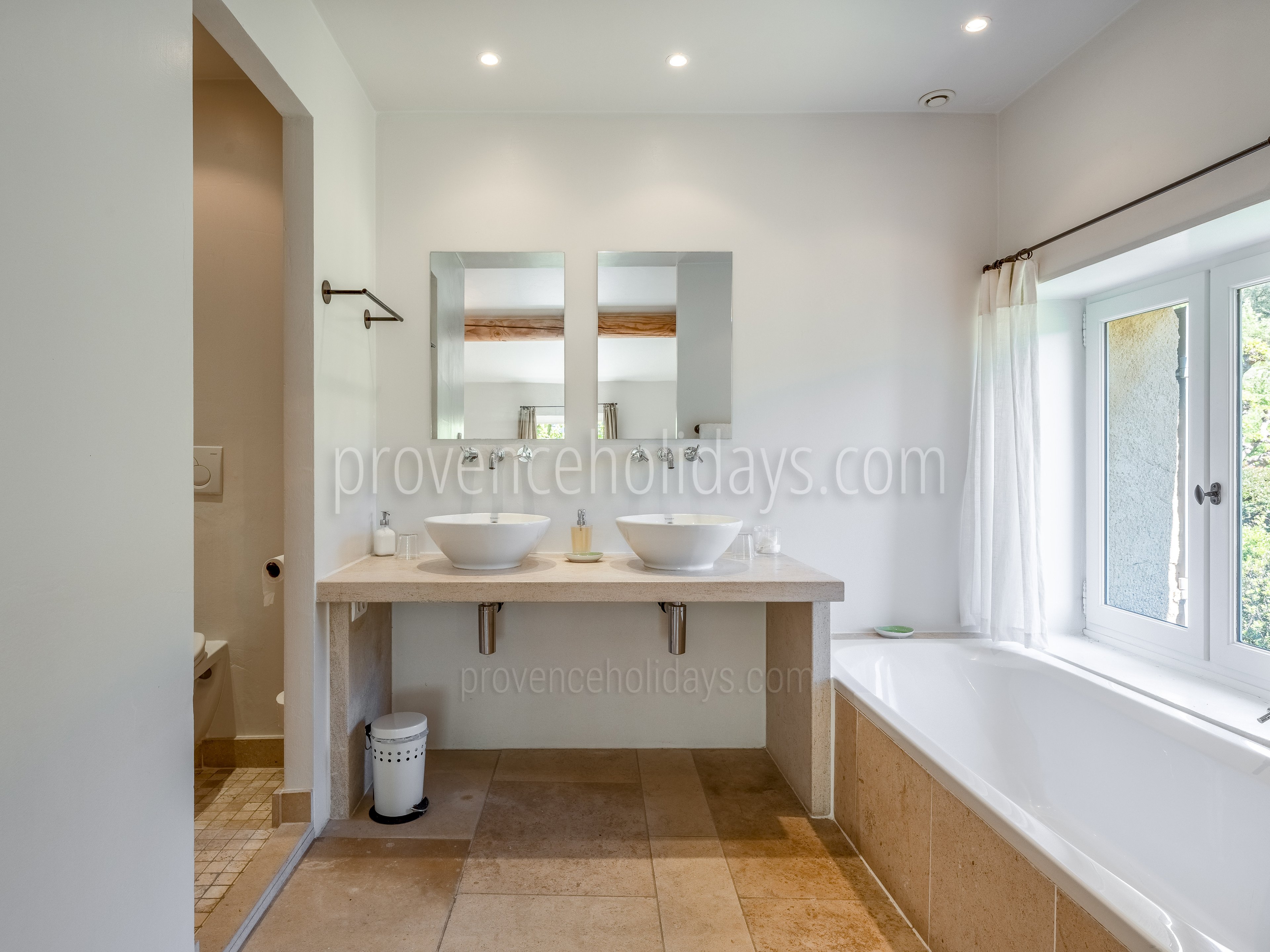 45 - Le Mas des Vignes: Villa: Bathroom