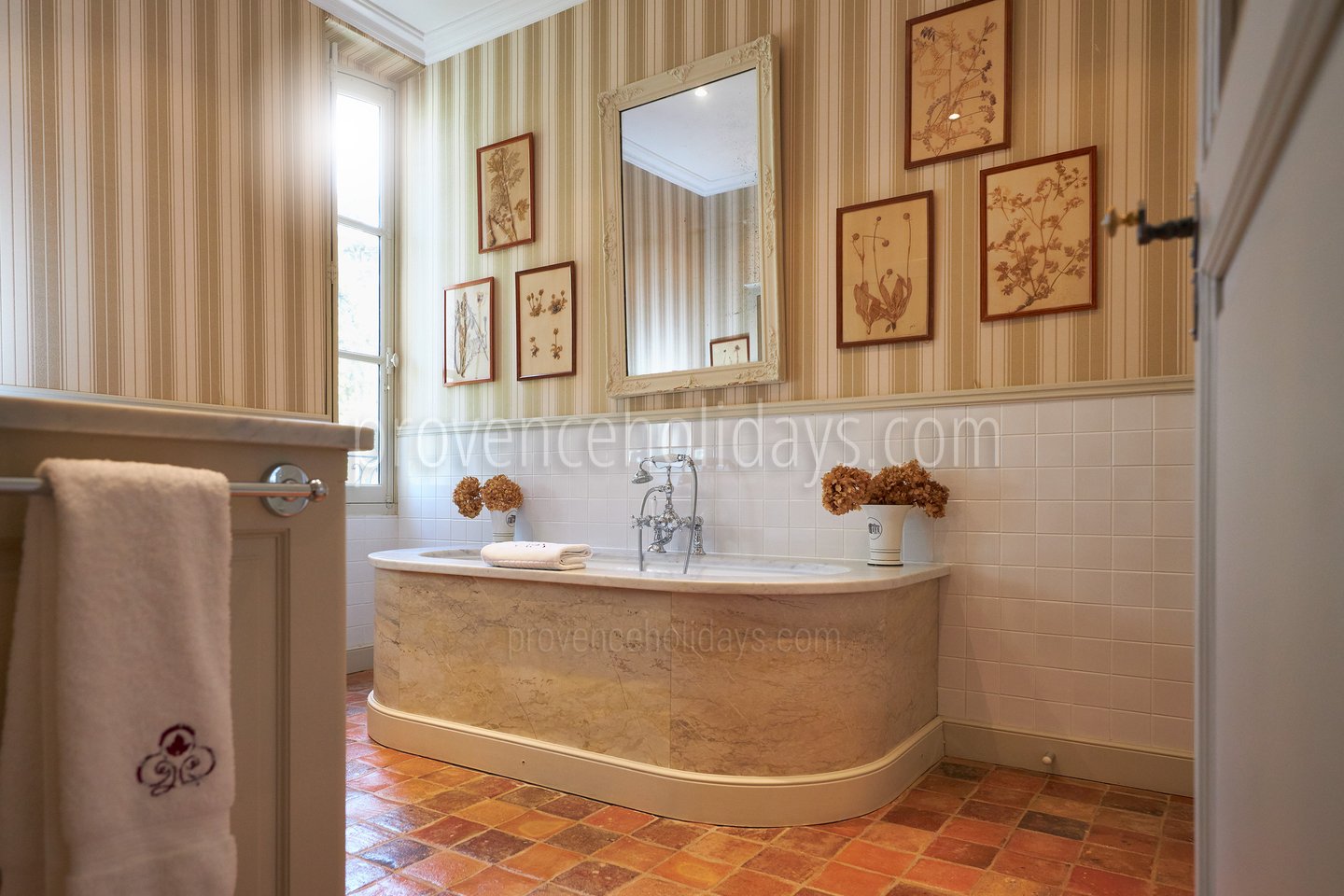 29 - Le Château: Villa: Bathroom 6