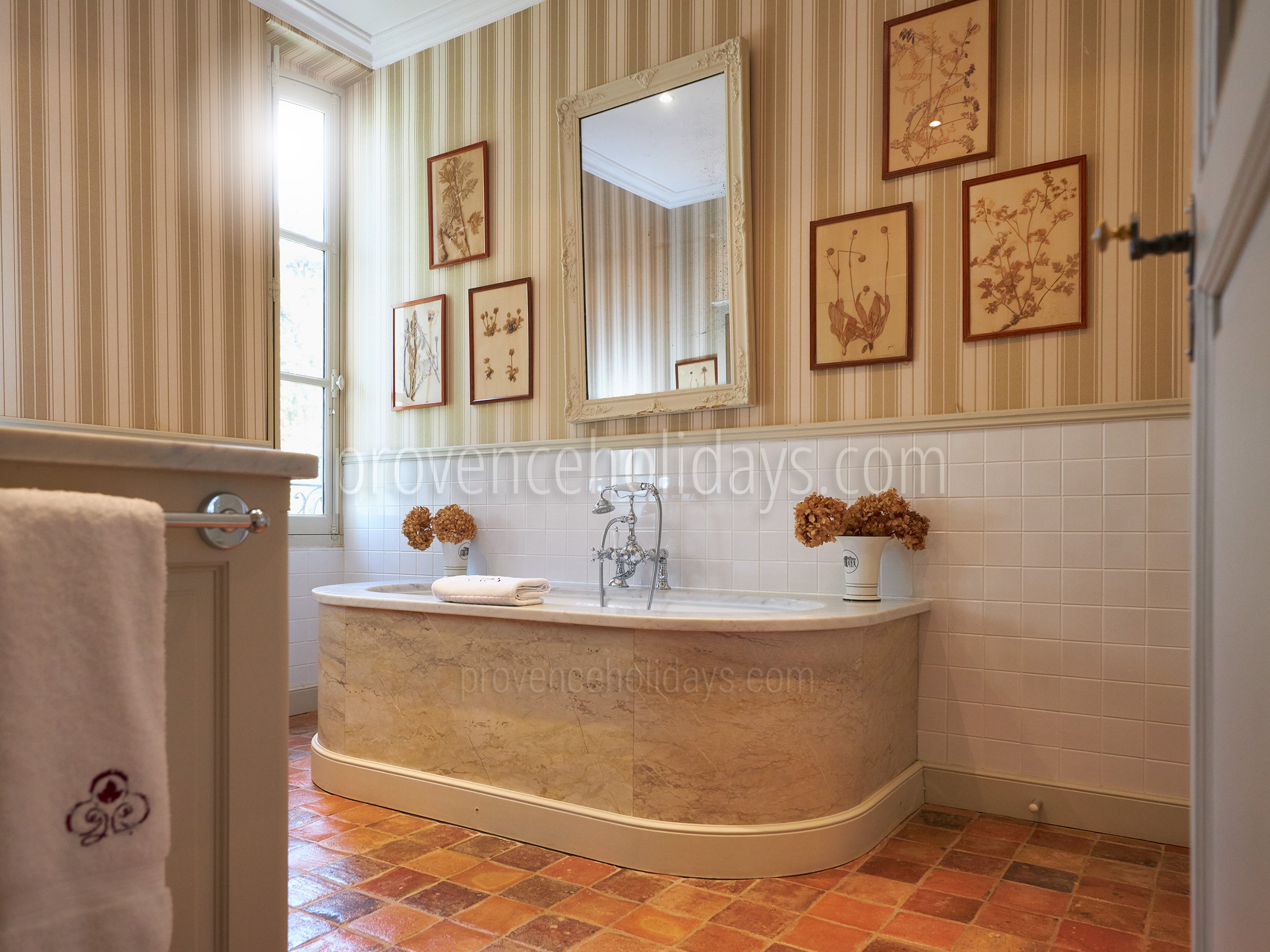 29 - Le Château: Villa: Bathroom 6