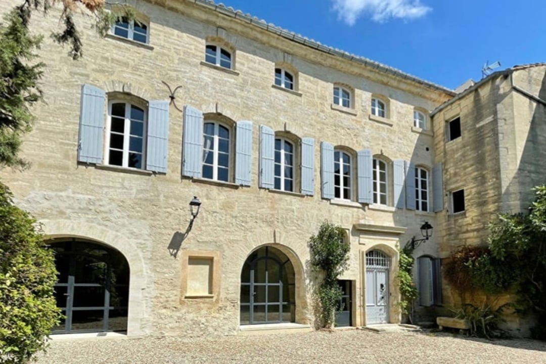 57 - La Bâtisse d\'Uzès: Villa: Exterior