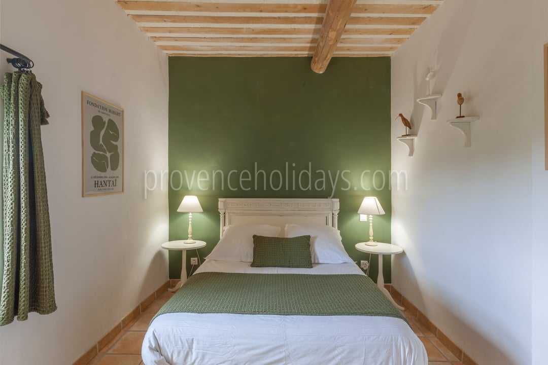 46 - Maison Robion: Villa: Bedroom