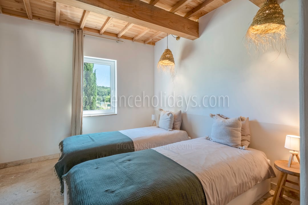 32 - La Bohème: Villa: Bedroom