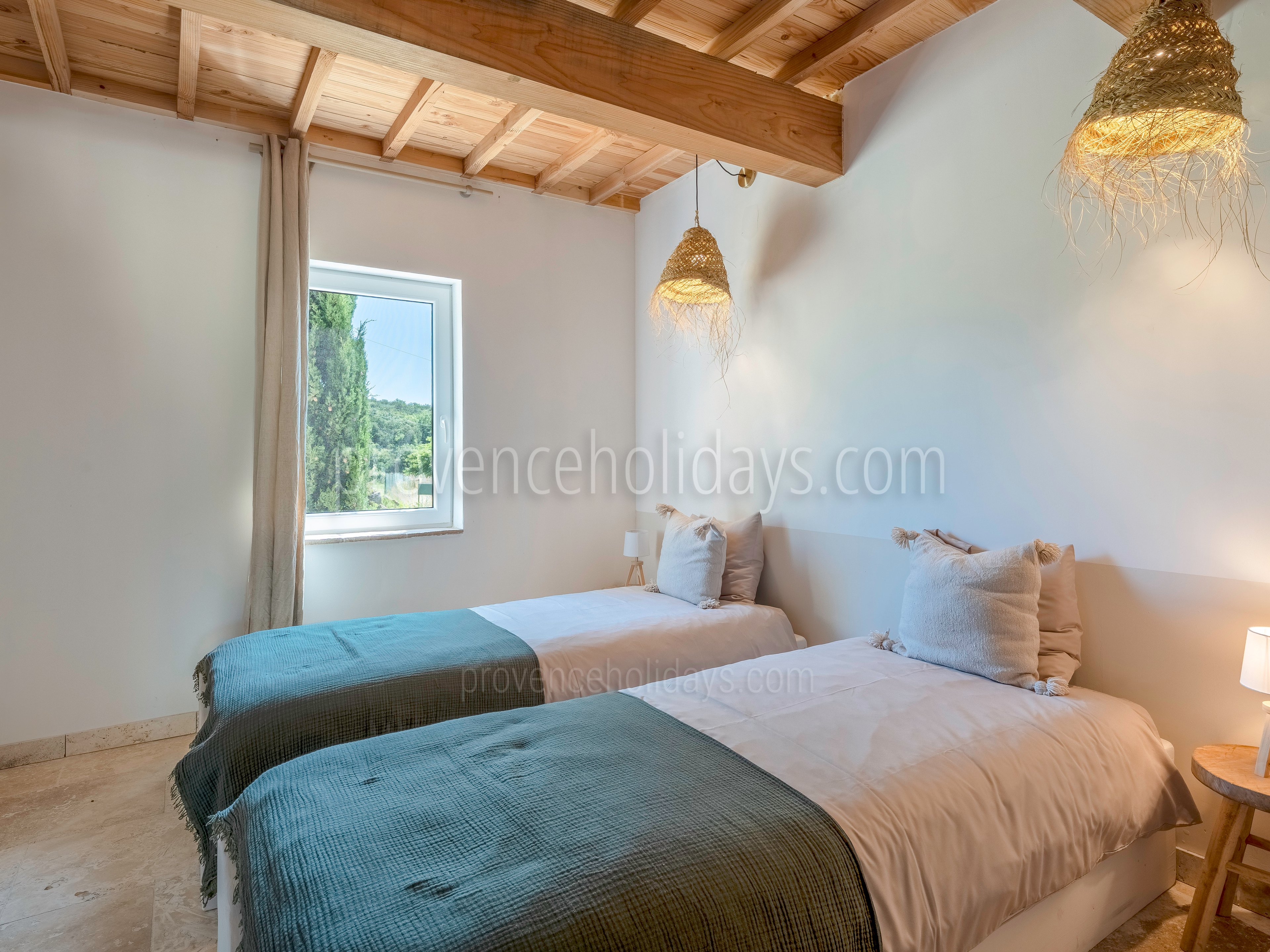 32 - La Bohème: Villa: Bedroom