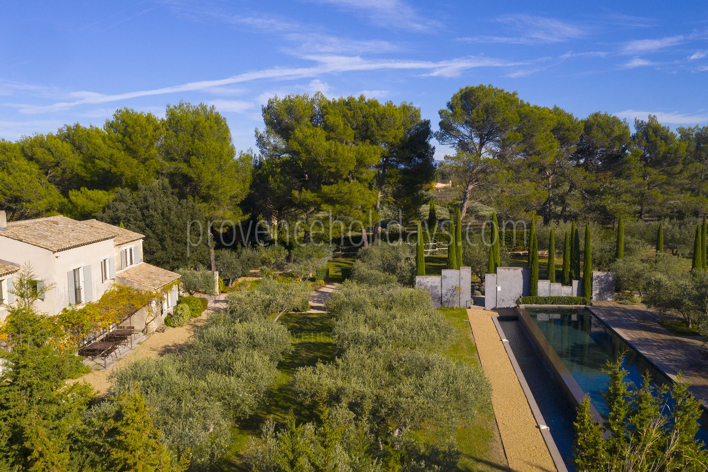 50 - Mas des Alpilles: Villa: Exterior