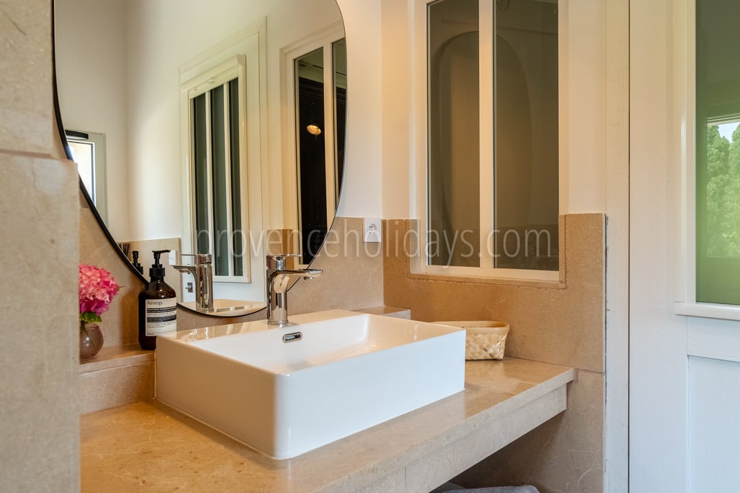 64 - Le Mas du Rollier: Villa: Bathroom