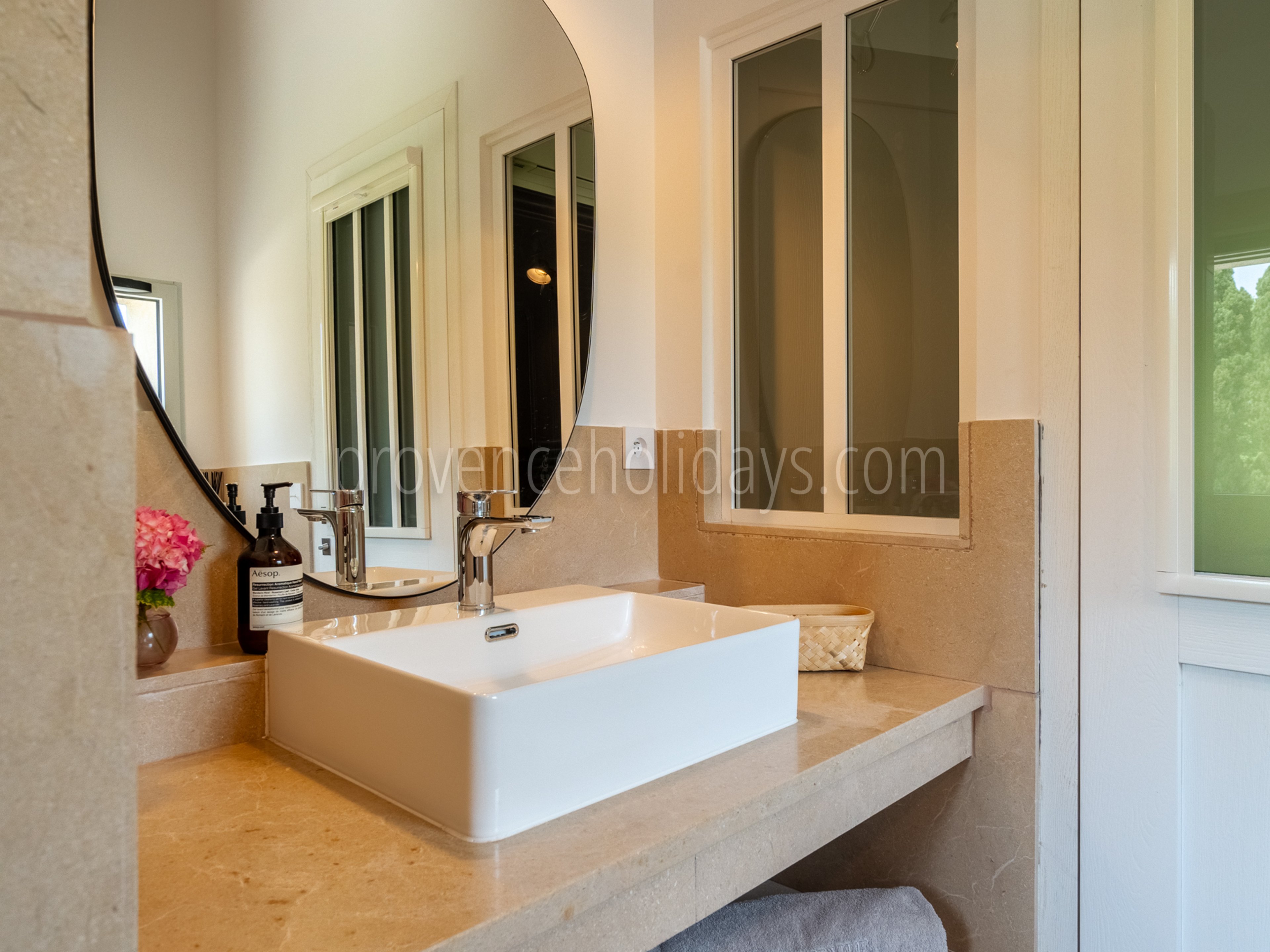 64 - Le Mas du Rollier: Villa: Bathroom