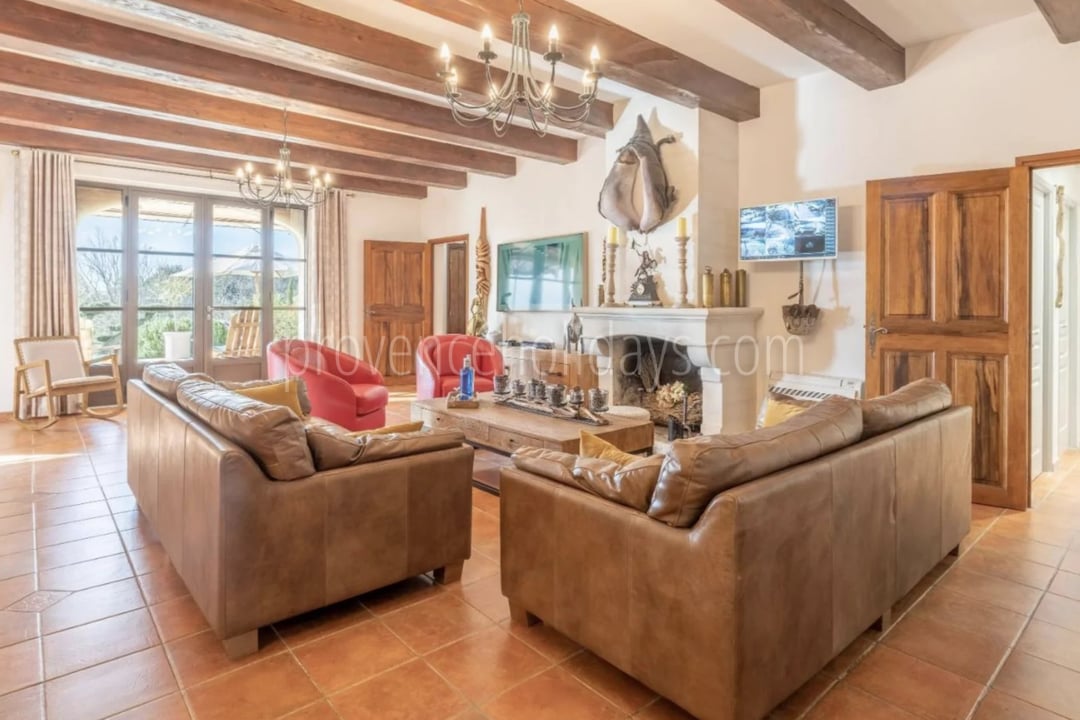7 - Bastide with lavender in Gordes: Villa: Interior