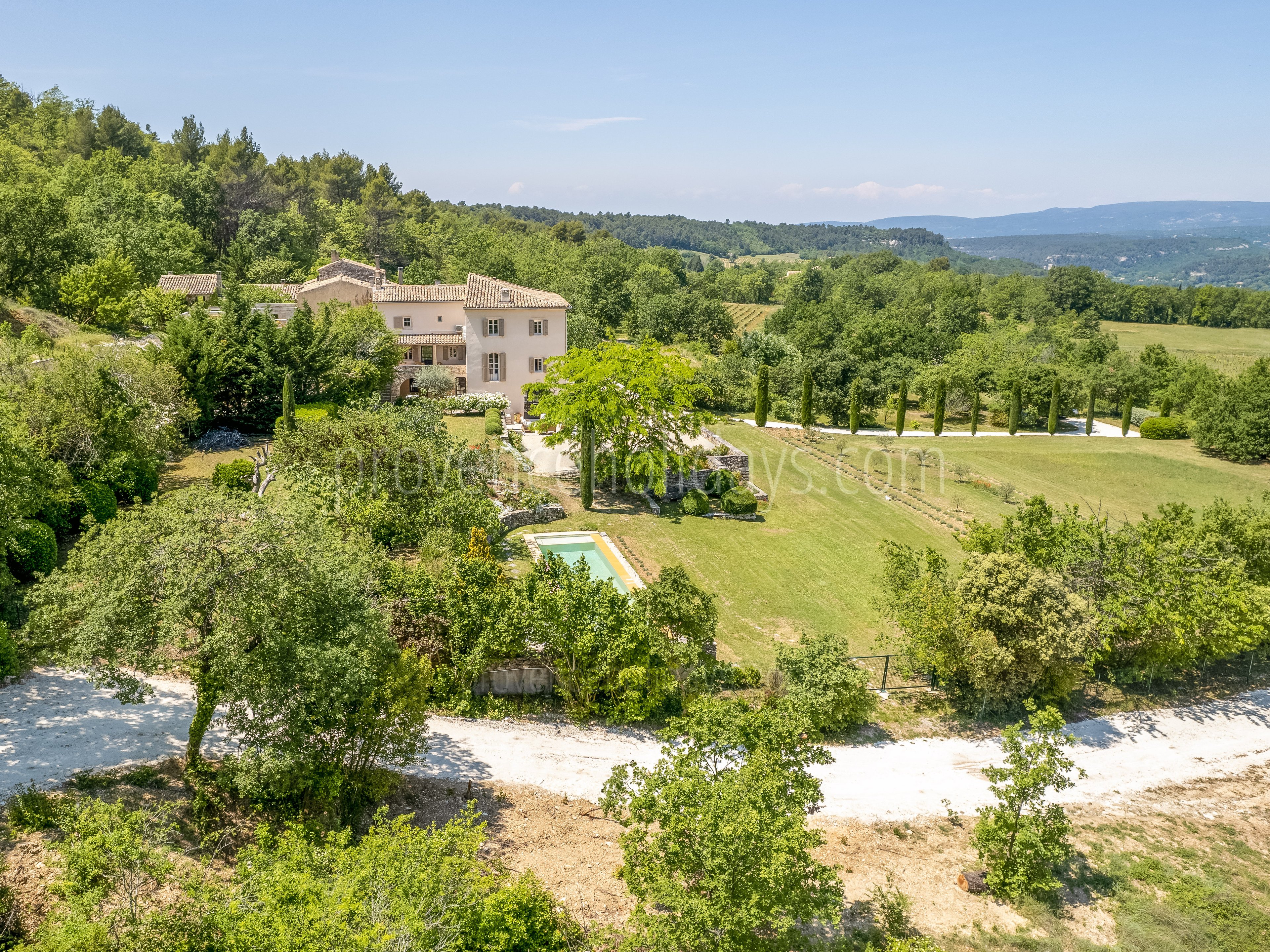 17 - Bastide des Magnans: Villa: Exterior