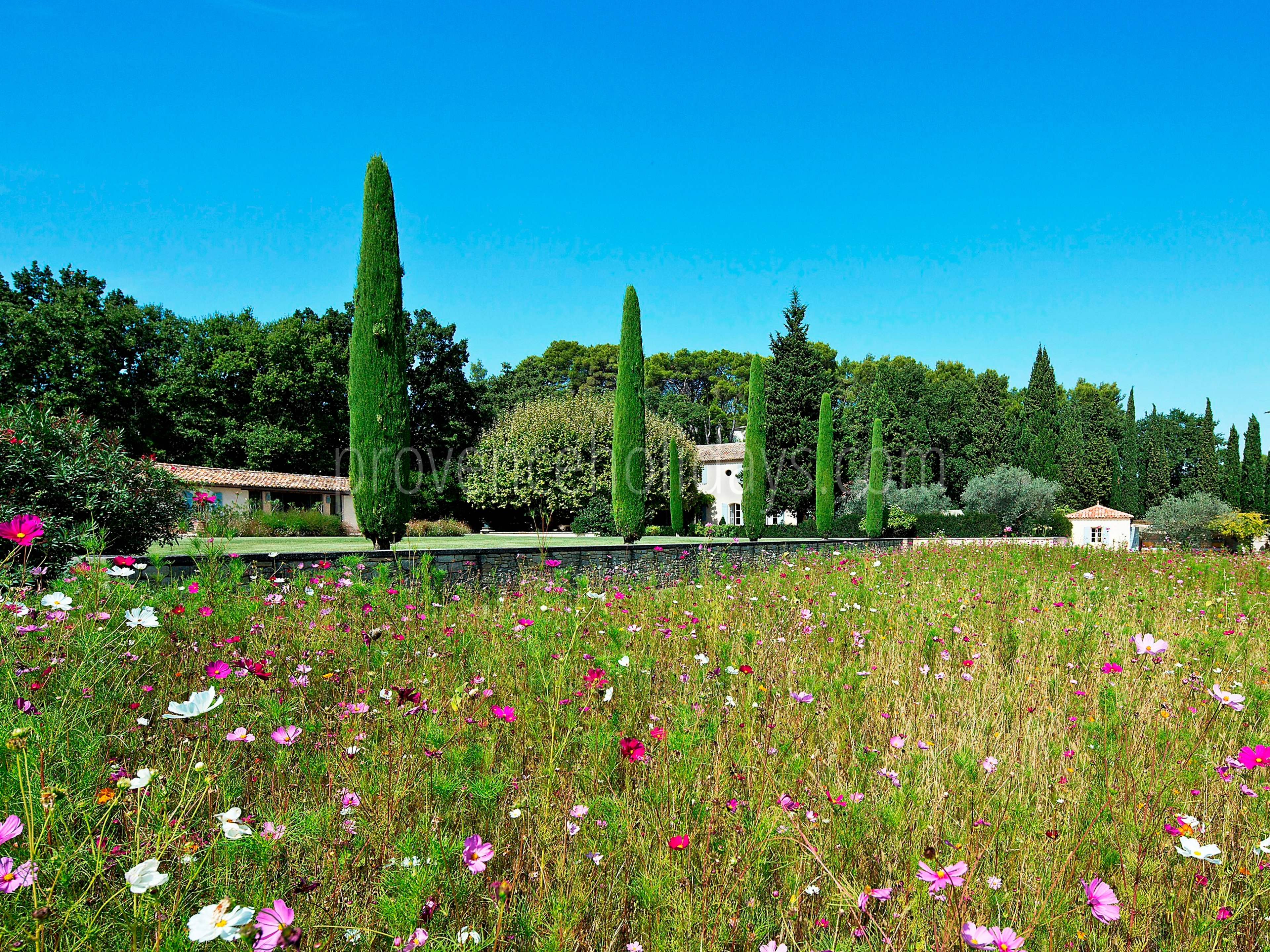 20 - Mas Provence: Villa: Exterior