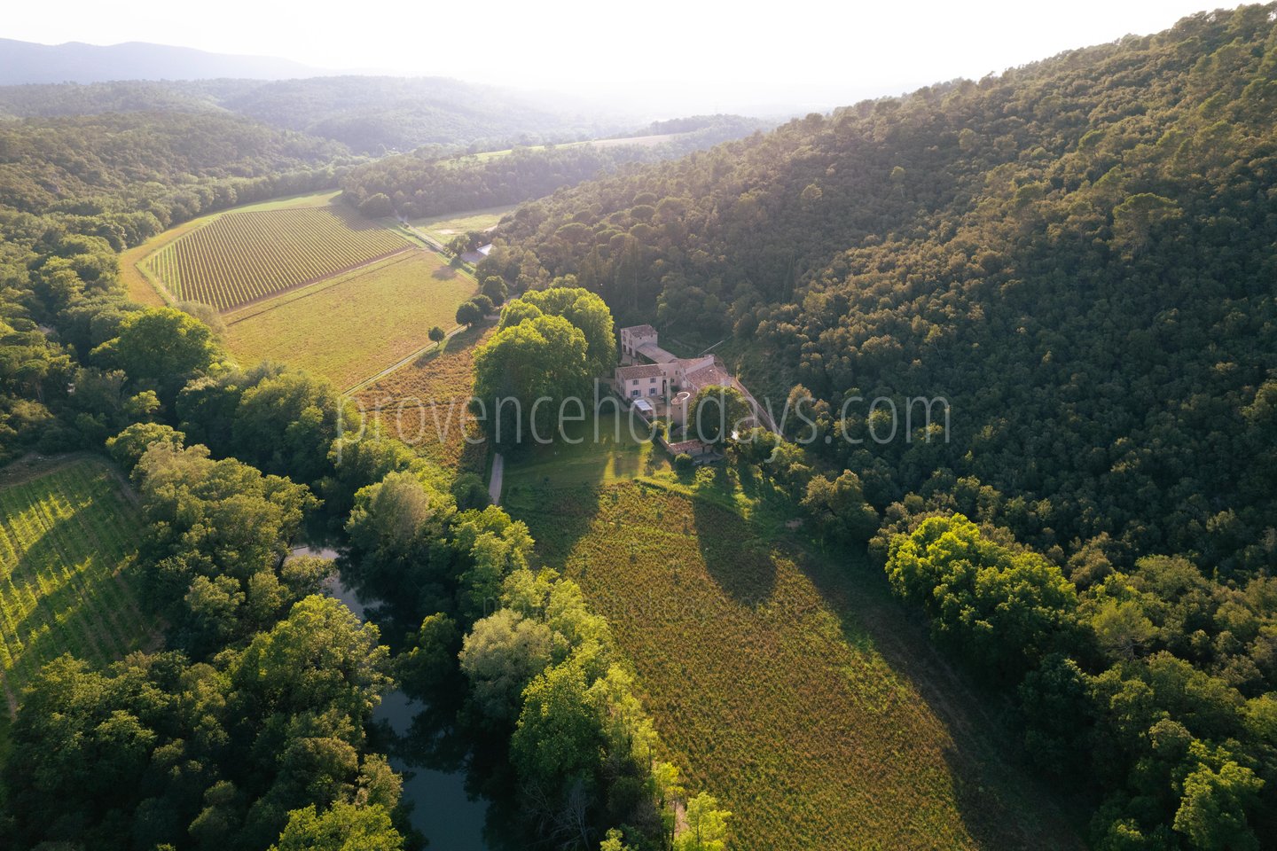 42 - Domaine d\'Isabelle: Villa: Exterior