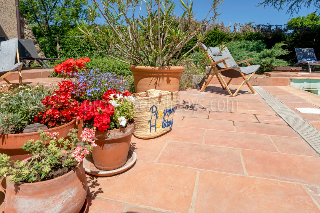 8 - L\' Atelier du Sud: Villa: Exterior