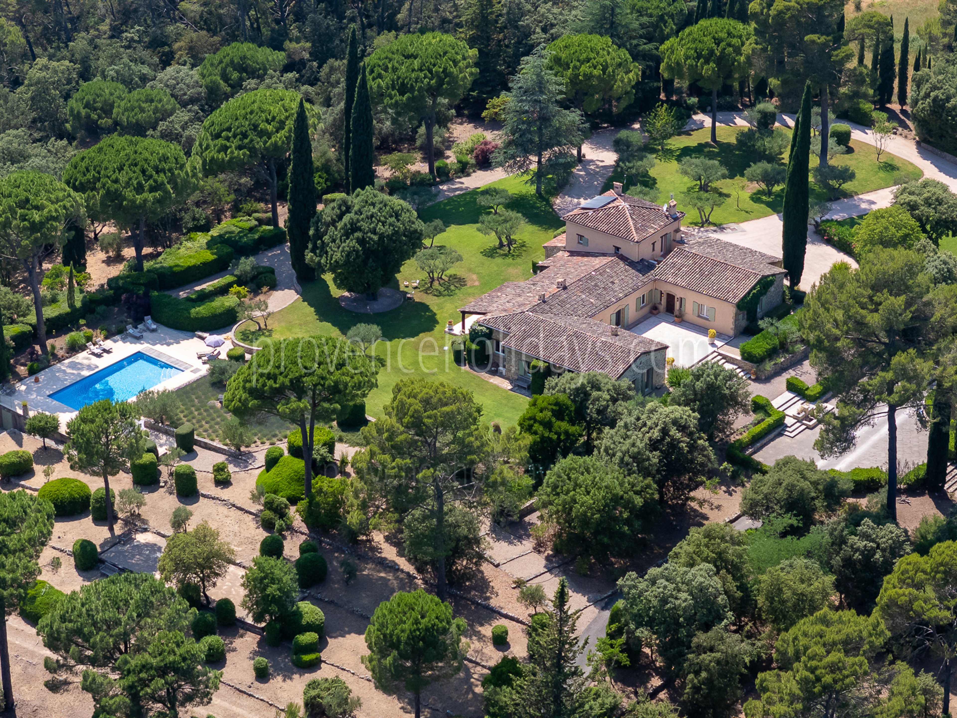 2 - Bastide des Figuiers: Villa: Exterior