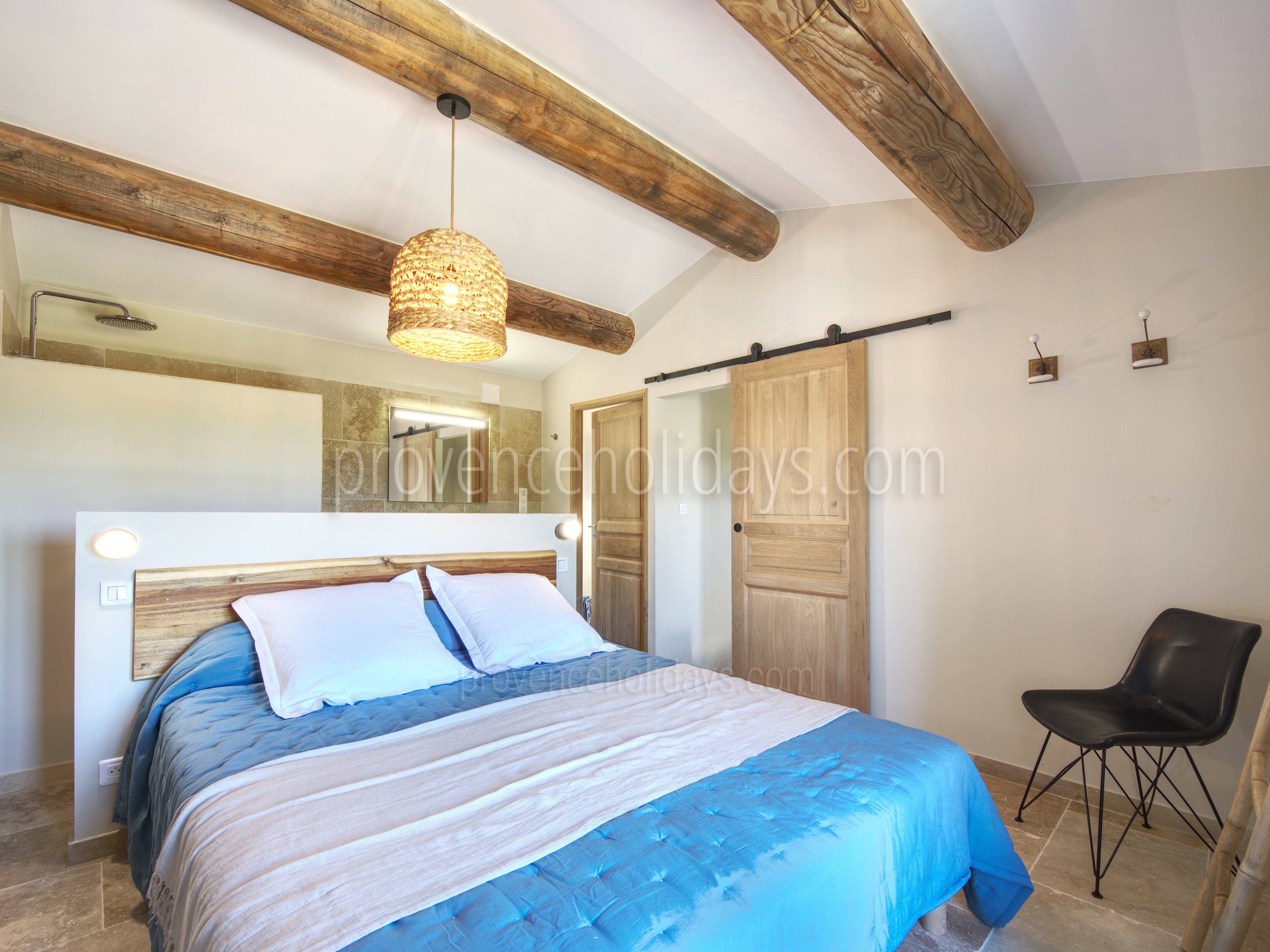 11 - Mazet de Fontvieille: Villa: Bedroom