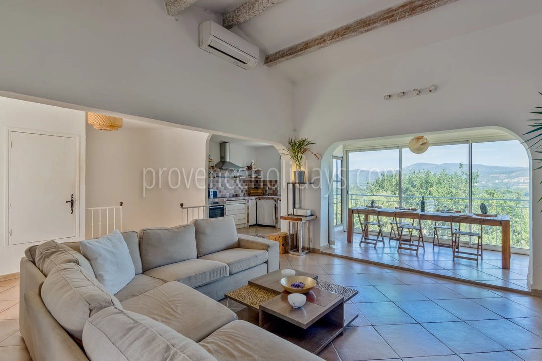 26 - Quiet house in Gassin: Villa: Interior