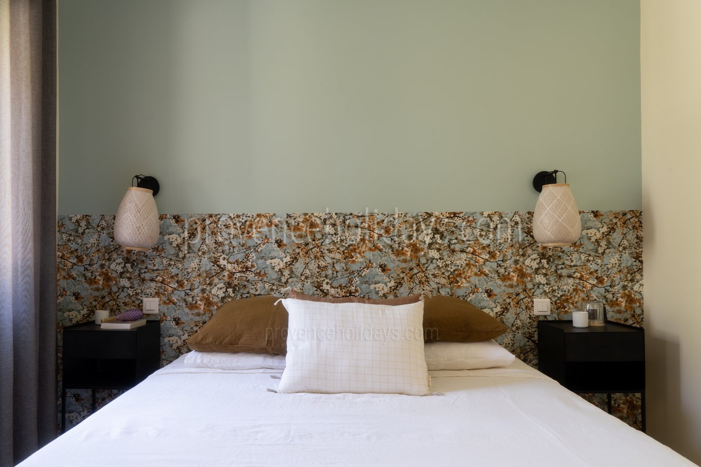 30 - Mas des Aupiho: Villa: Bedroom