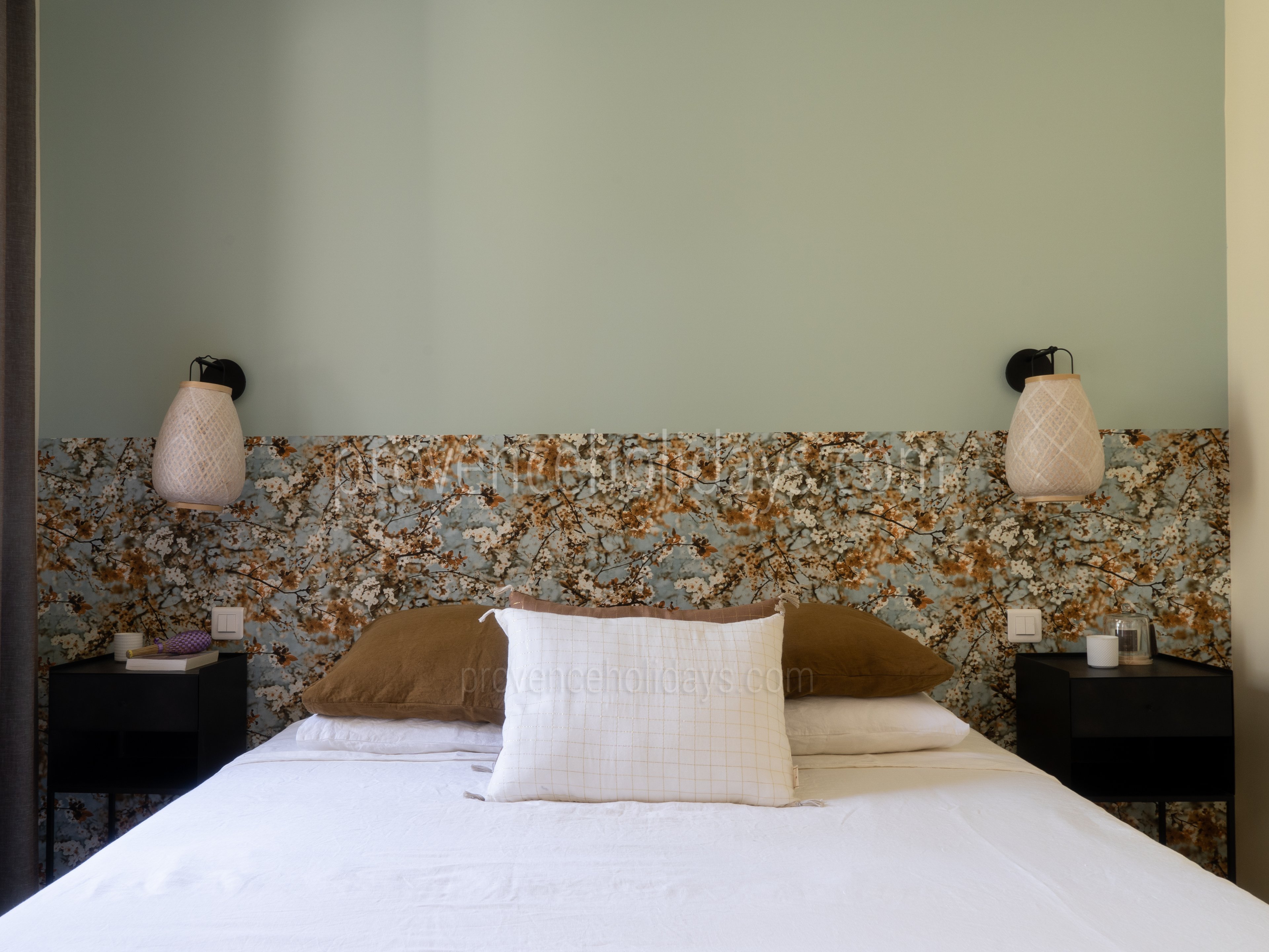 30 - Mas des Aupiho: Villa: Bedroom