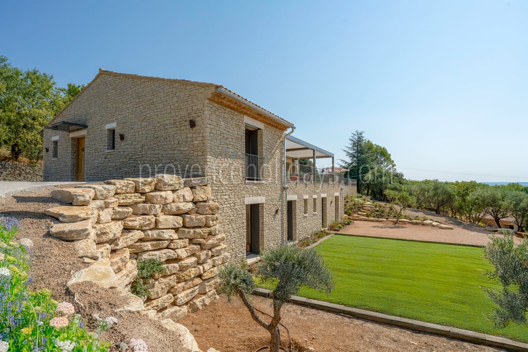 25 - Villa Clair de Luberon: Villa: Exterior