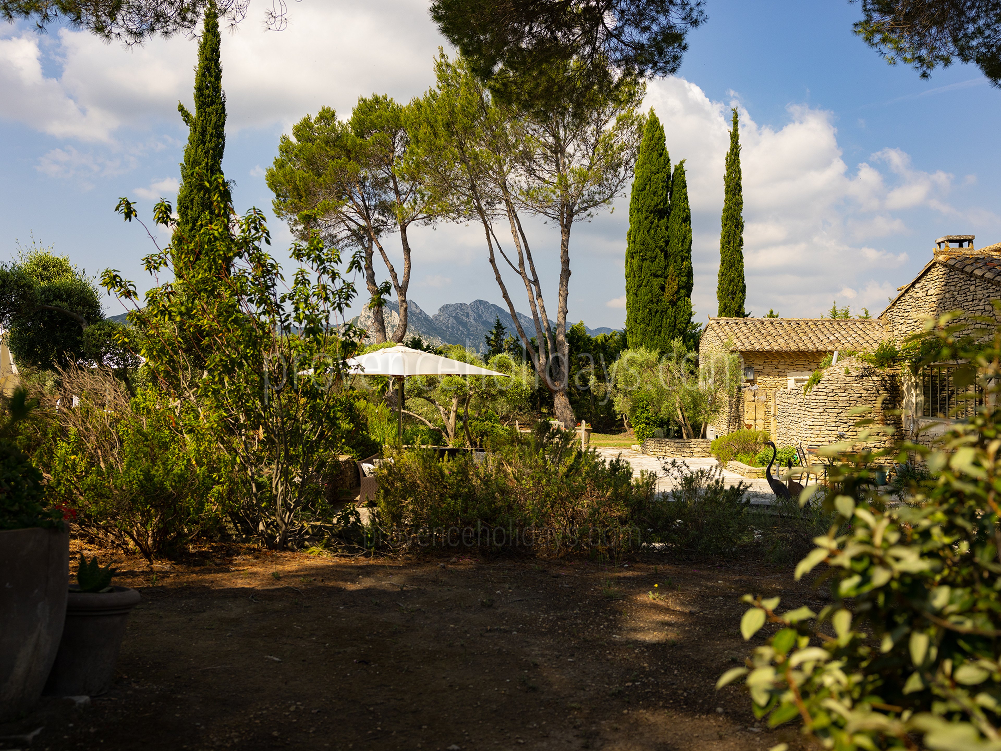 27 - Mas de Tournesol: Villa: Exterior