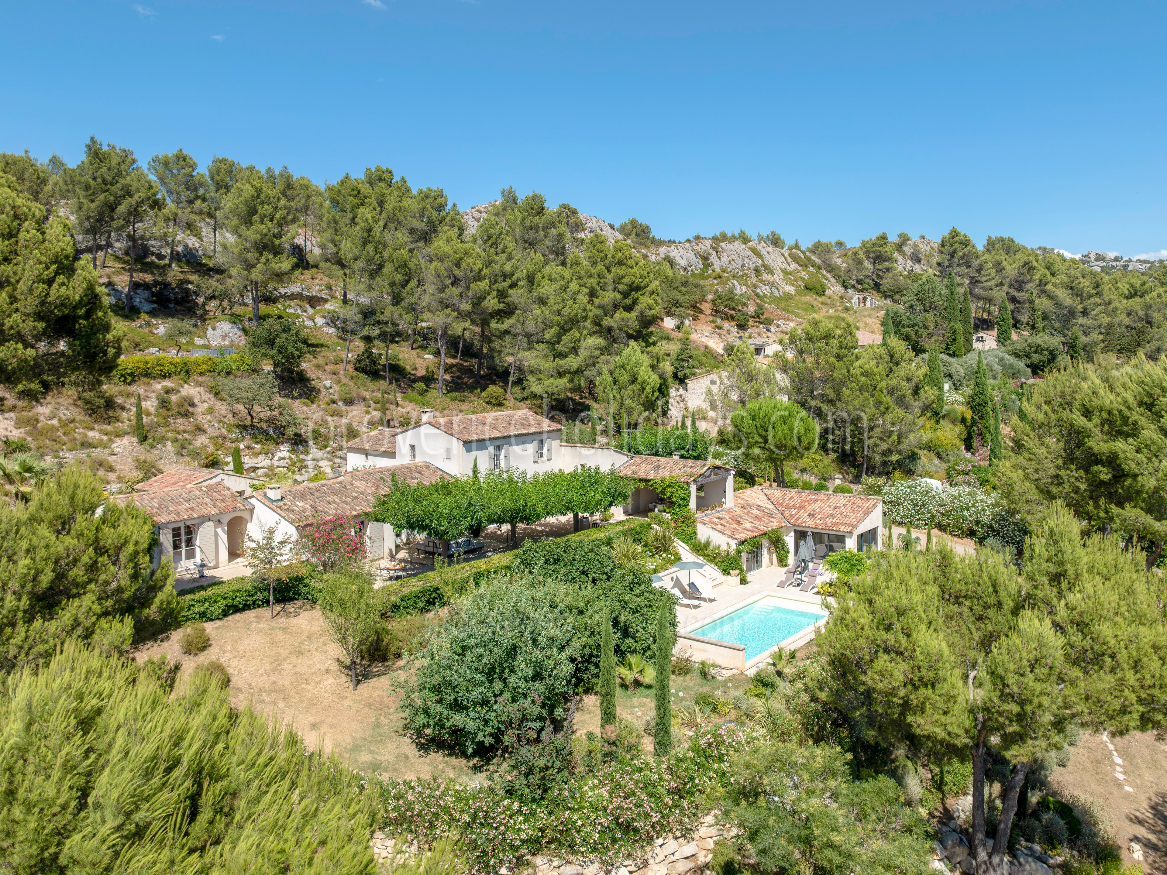 2 - Mas des Songes: Villa: Exterior