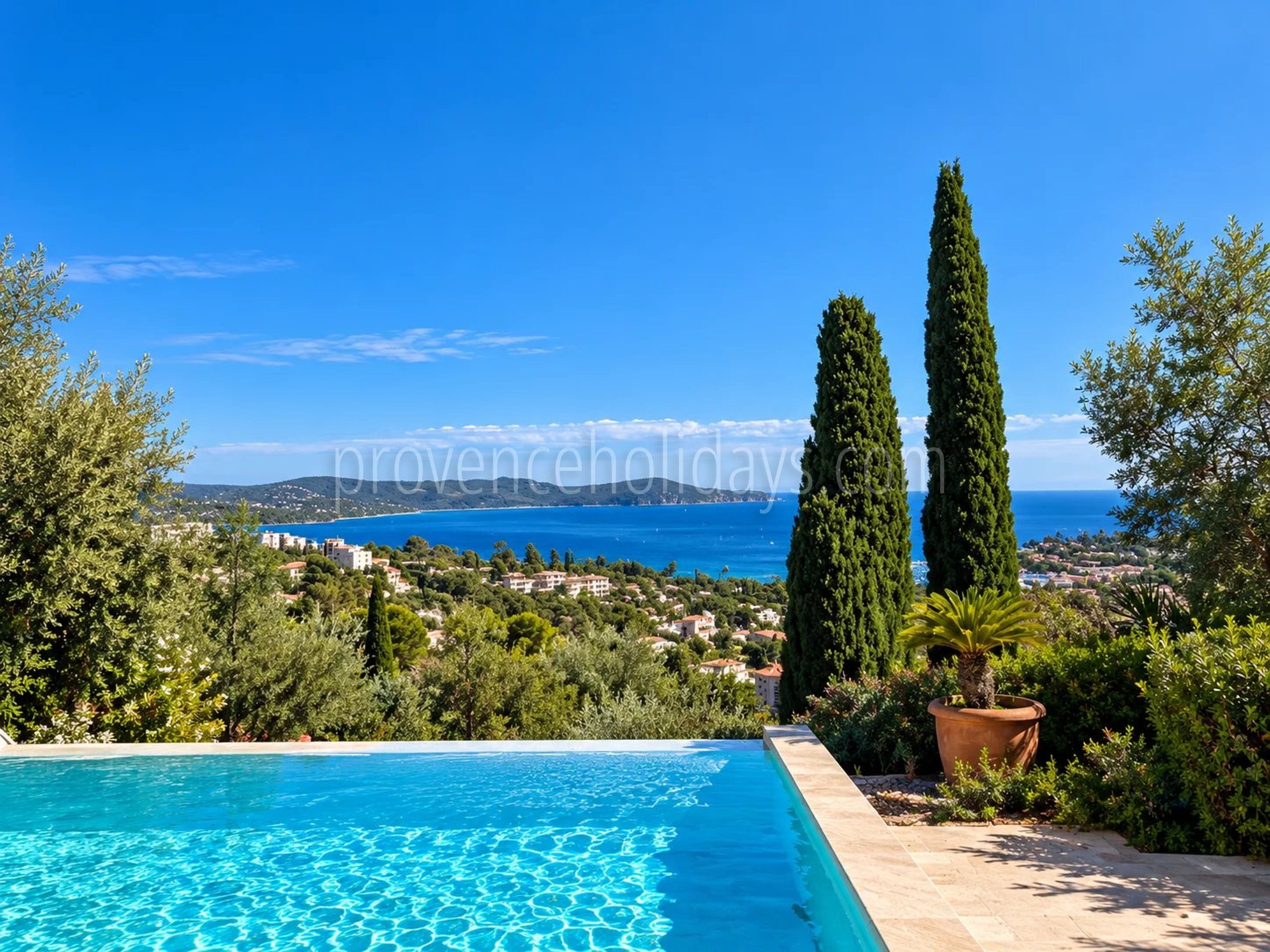 15 - Villa mit Meerblick in Cavalaire-sur-Mer: Villa: Pool