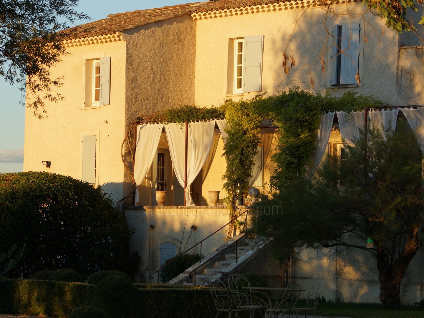 -1 - Mas Pasquette: Villa: Exterior