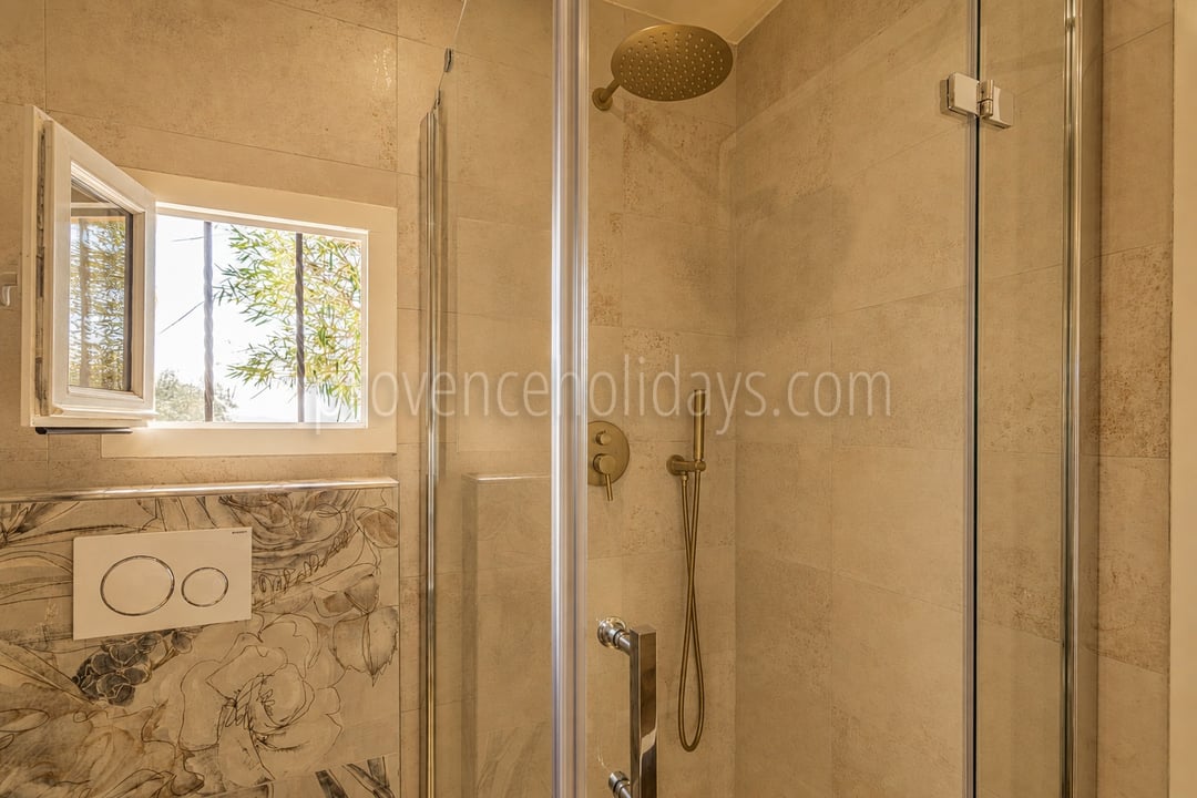 21 - Villa Caleous: Villa: Bathroom