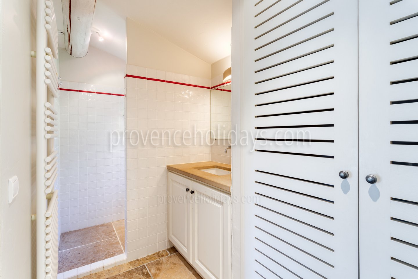 27 - Le Mas de l\'Ouest: Villa: Bathroom