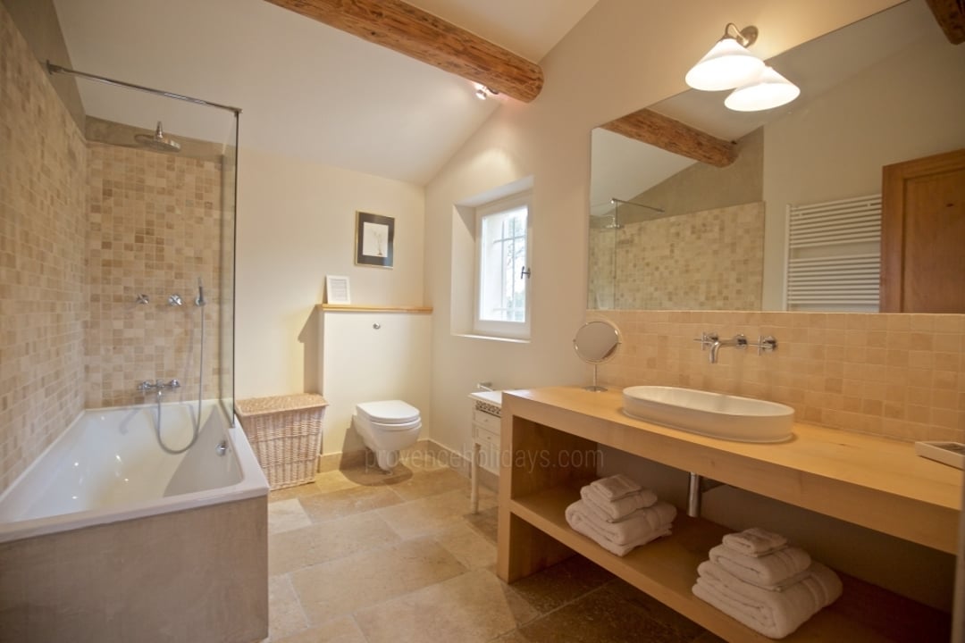19 - Mas Tranquil: Villa: Bathroom