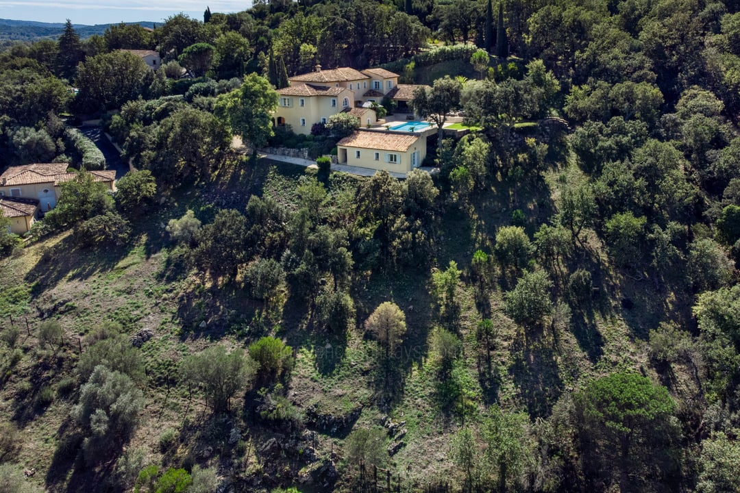 15 - Villa Luminosa: Villa: Exterior