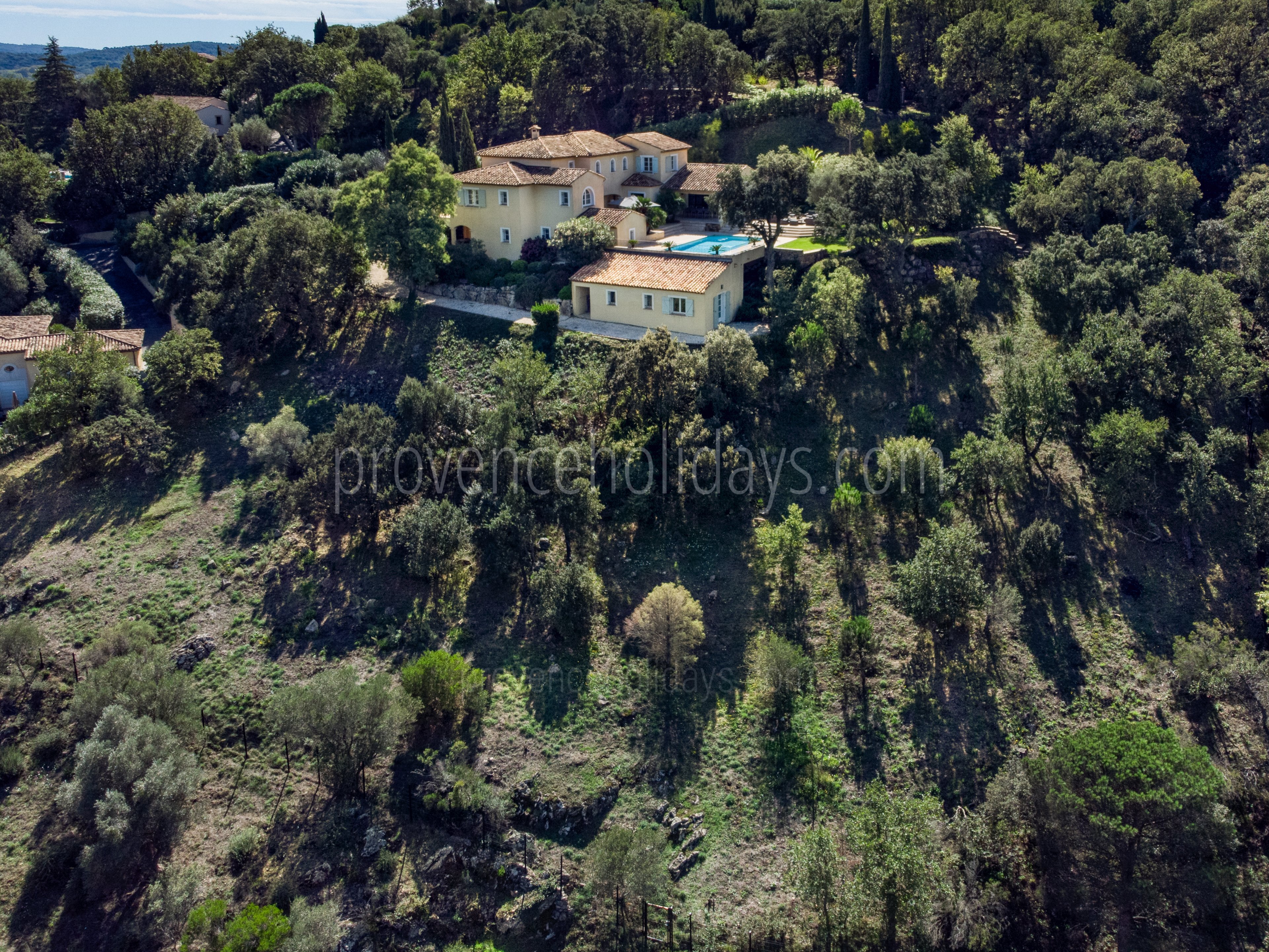 15 - Villa Luminosa: Villa: Exterior