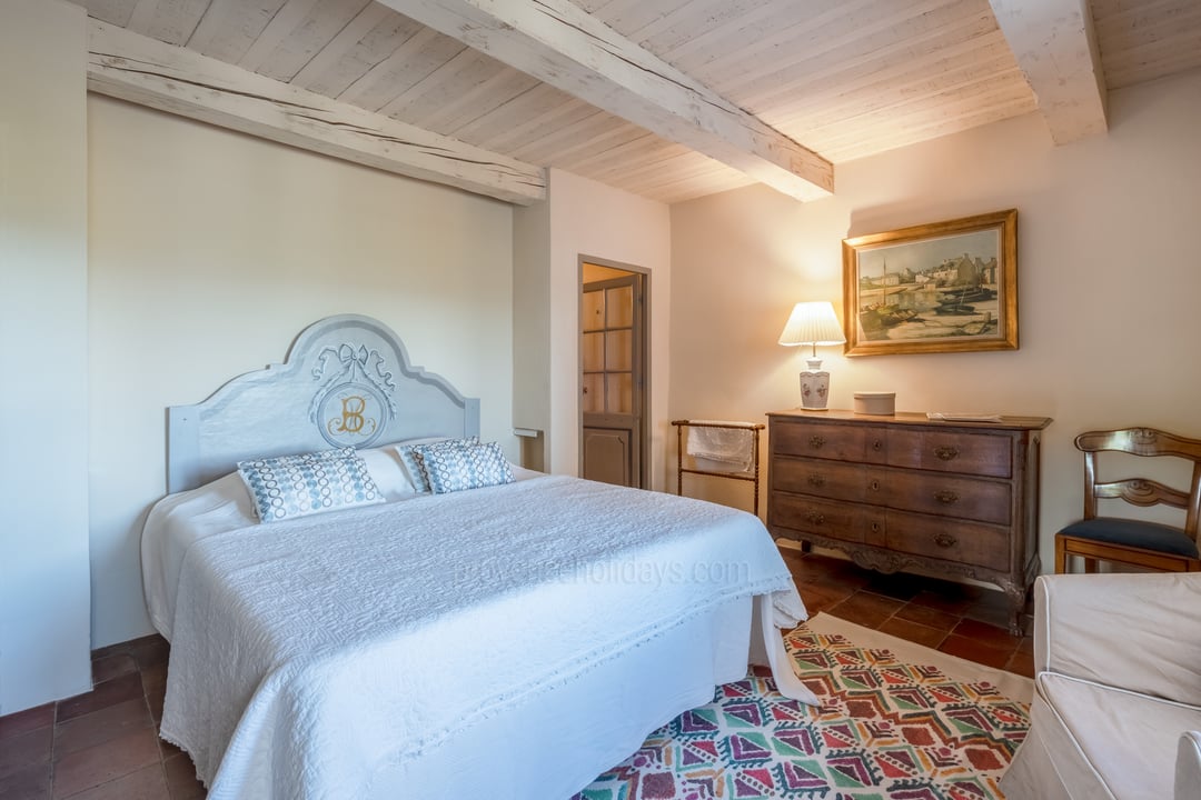 37 - Bastide des Magnans: Villa: Bedroom