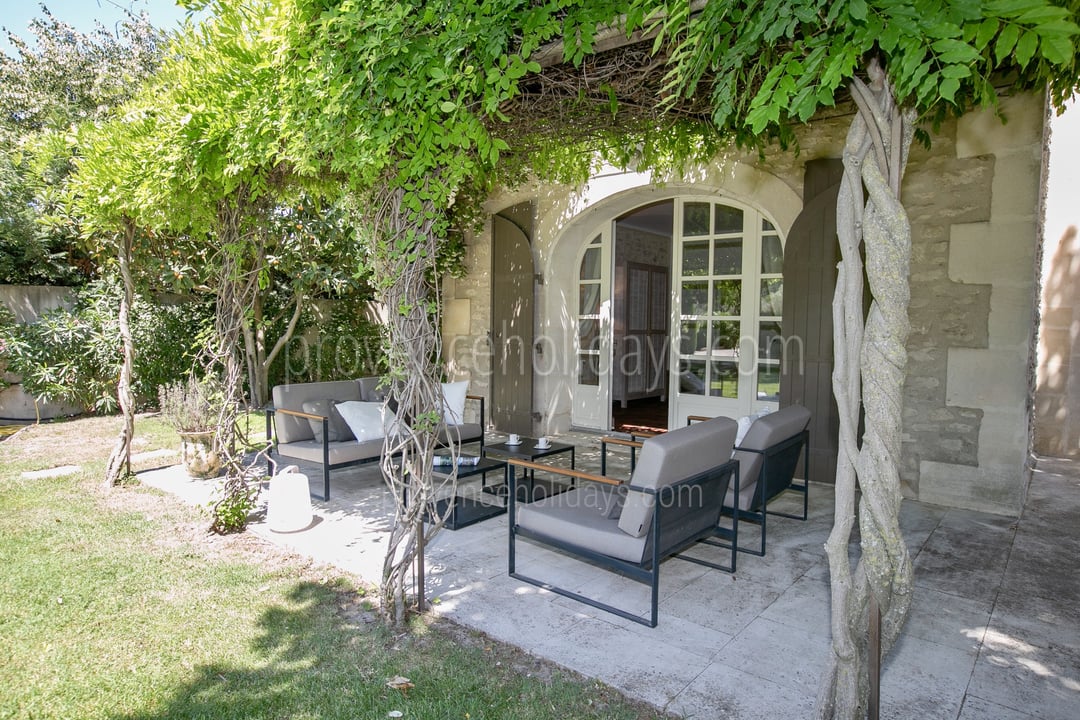 Sitting area